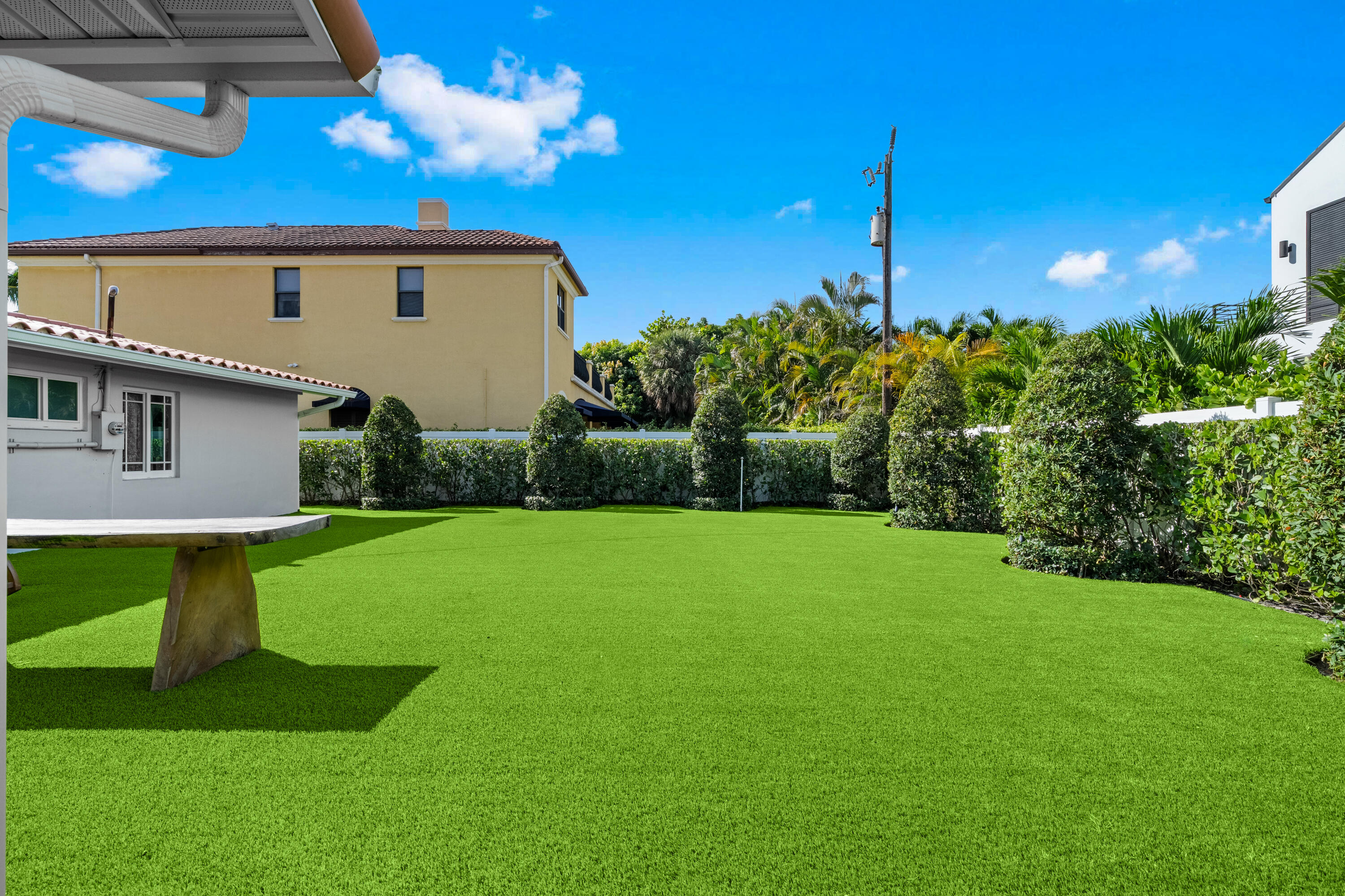 881 NE 4TH, Boca Raton FL 33432