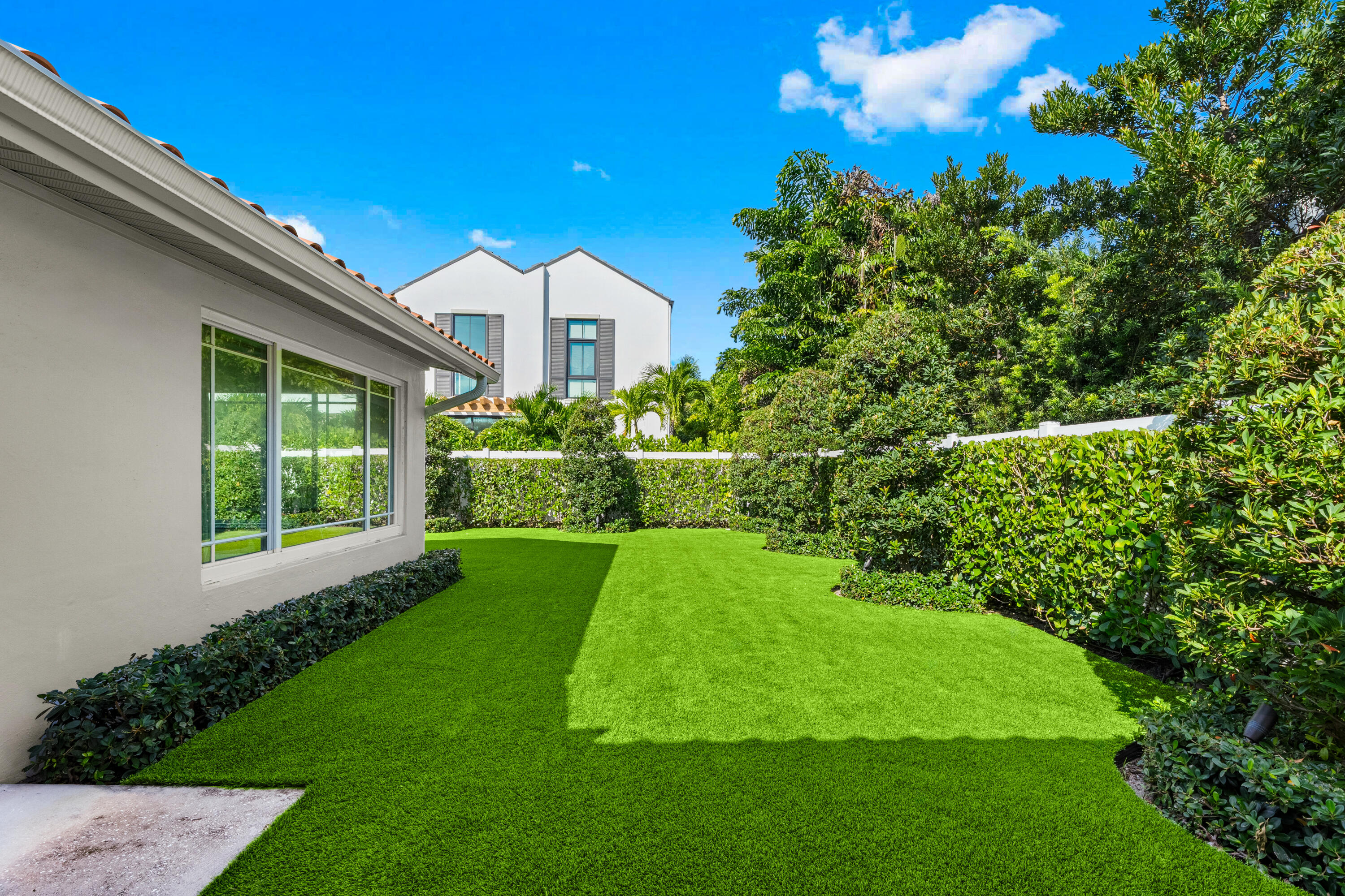 881 NE 4TH, Boca Raton FL 33432