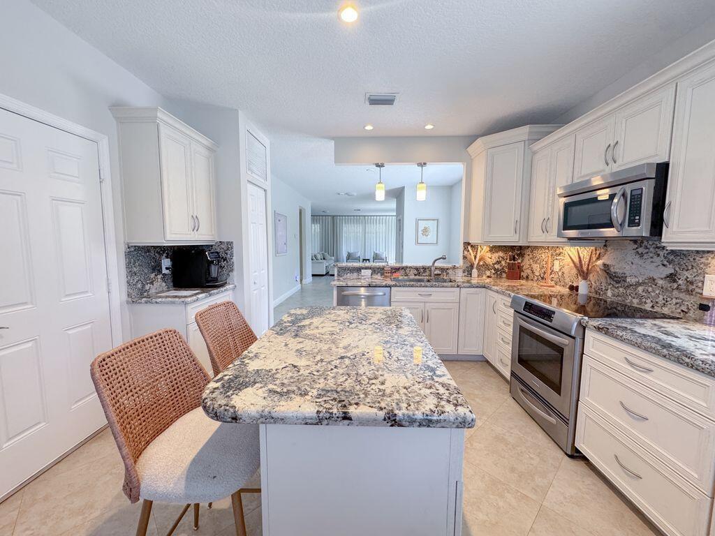 6819 VIA REGINA, Boca Raton FL 33433
