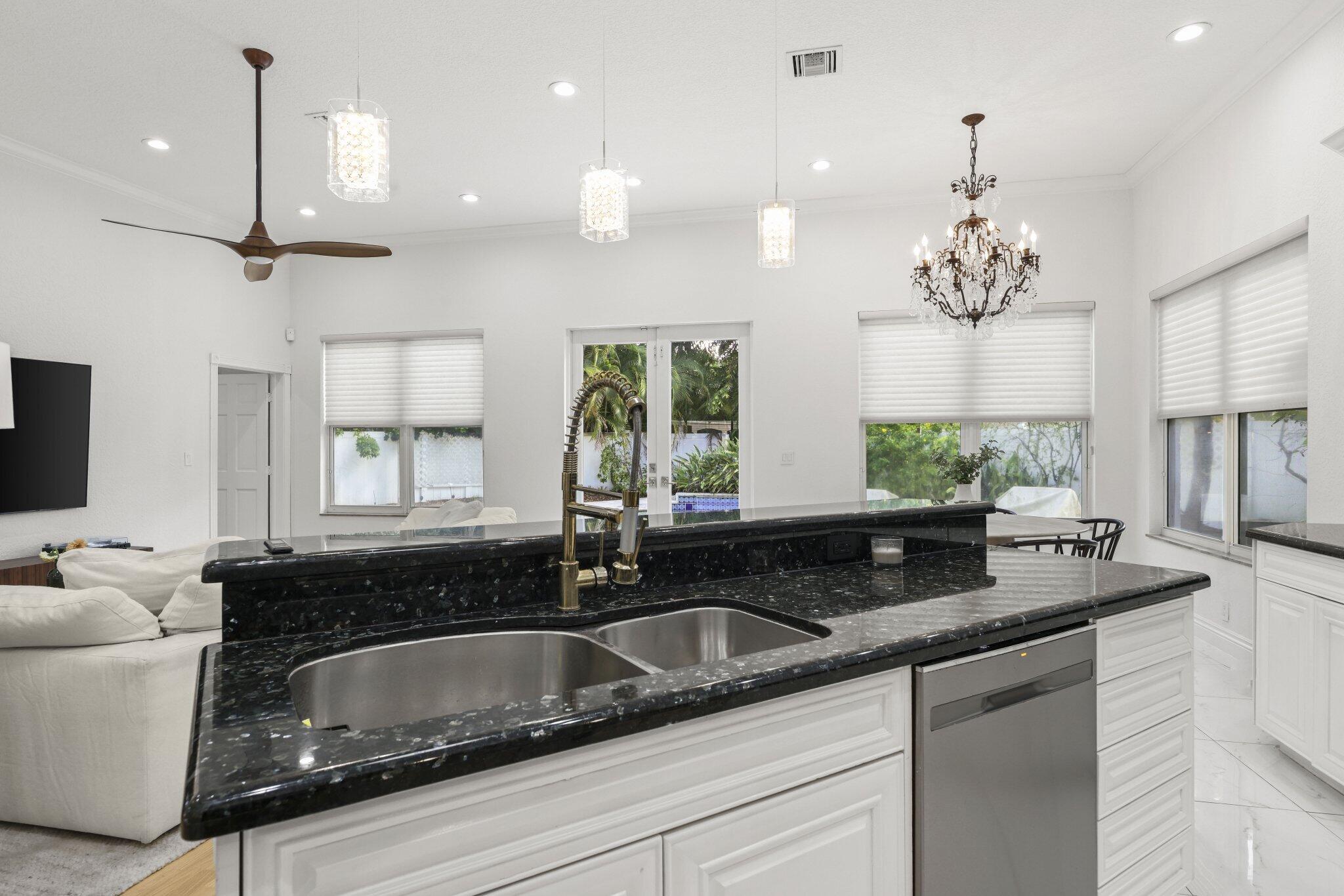 201 NE 4th, Boca Raton FL 33432