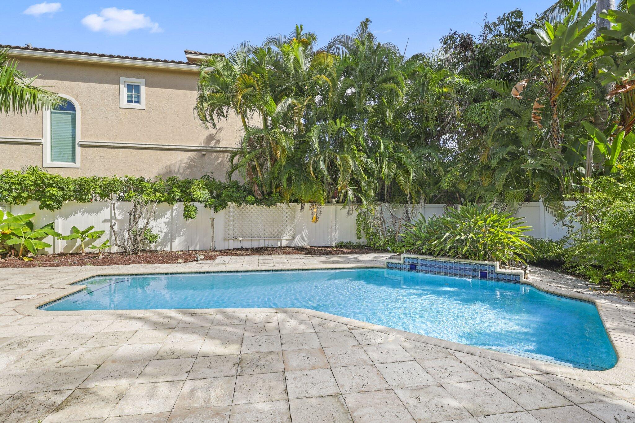 201 NE 4th, Boca Raton FL 33432