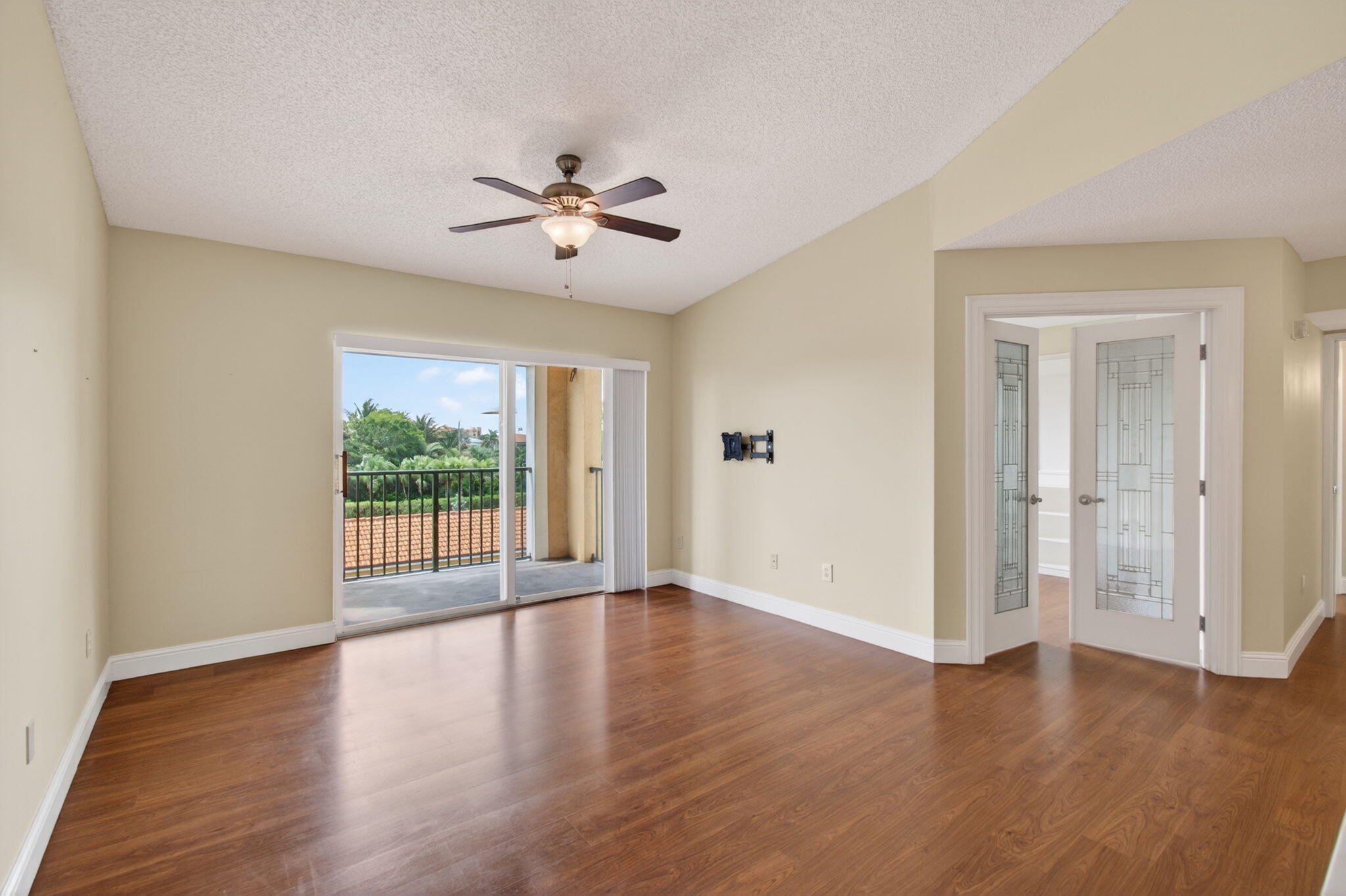 157 Yacht Club #303, Hypoluxo FL 33462