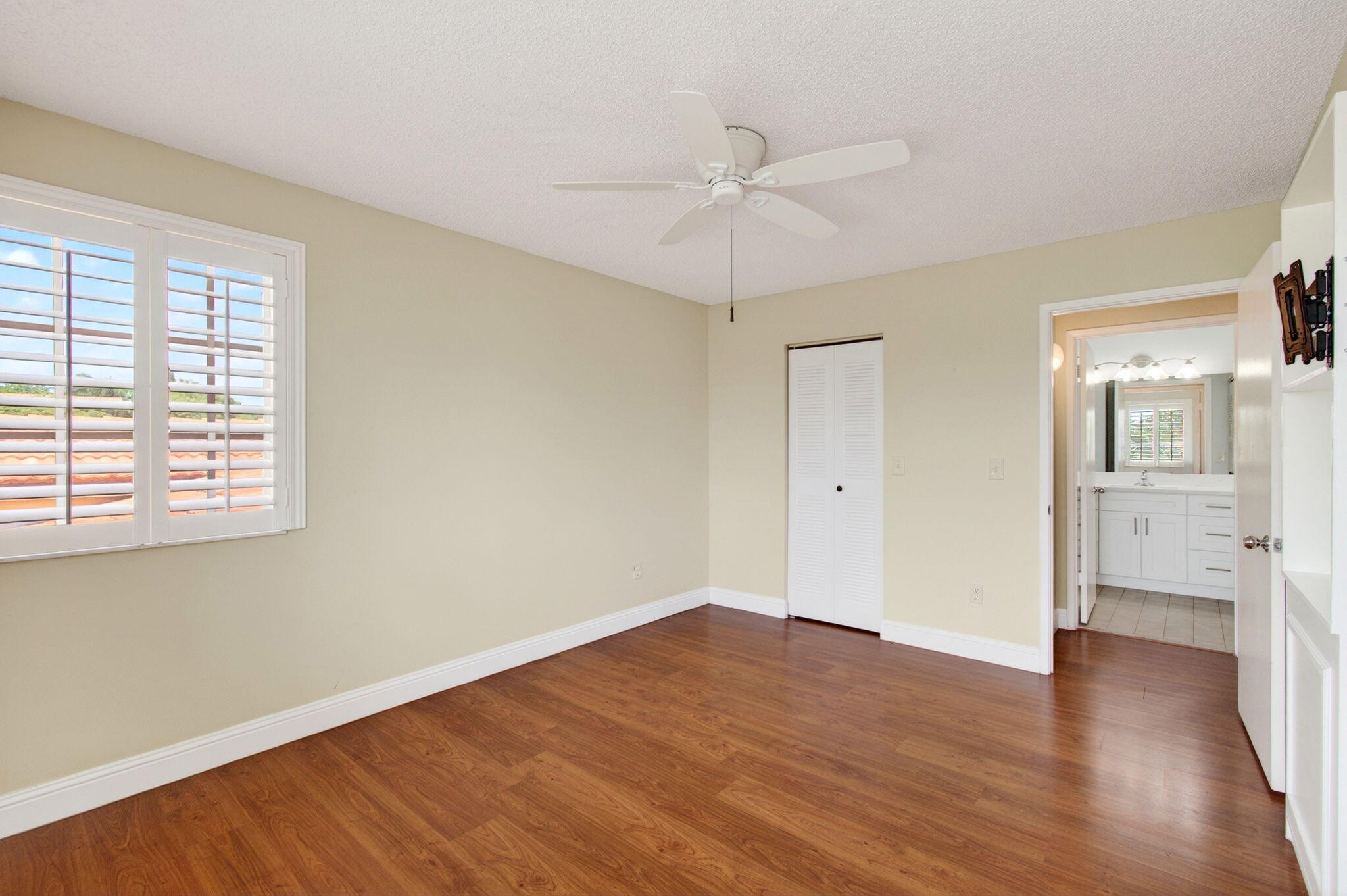 157 Yacht Club #303, Hypoluxo FL 33462