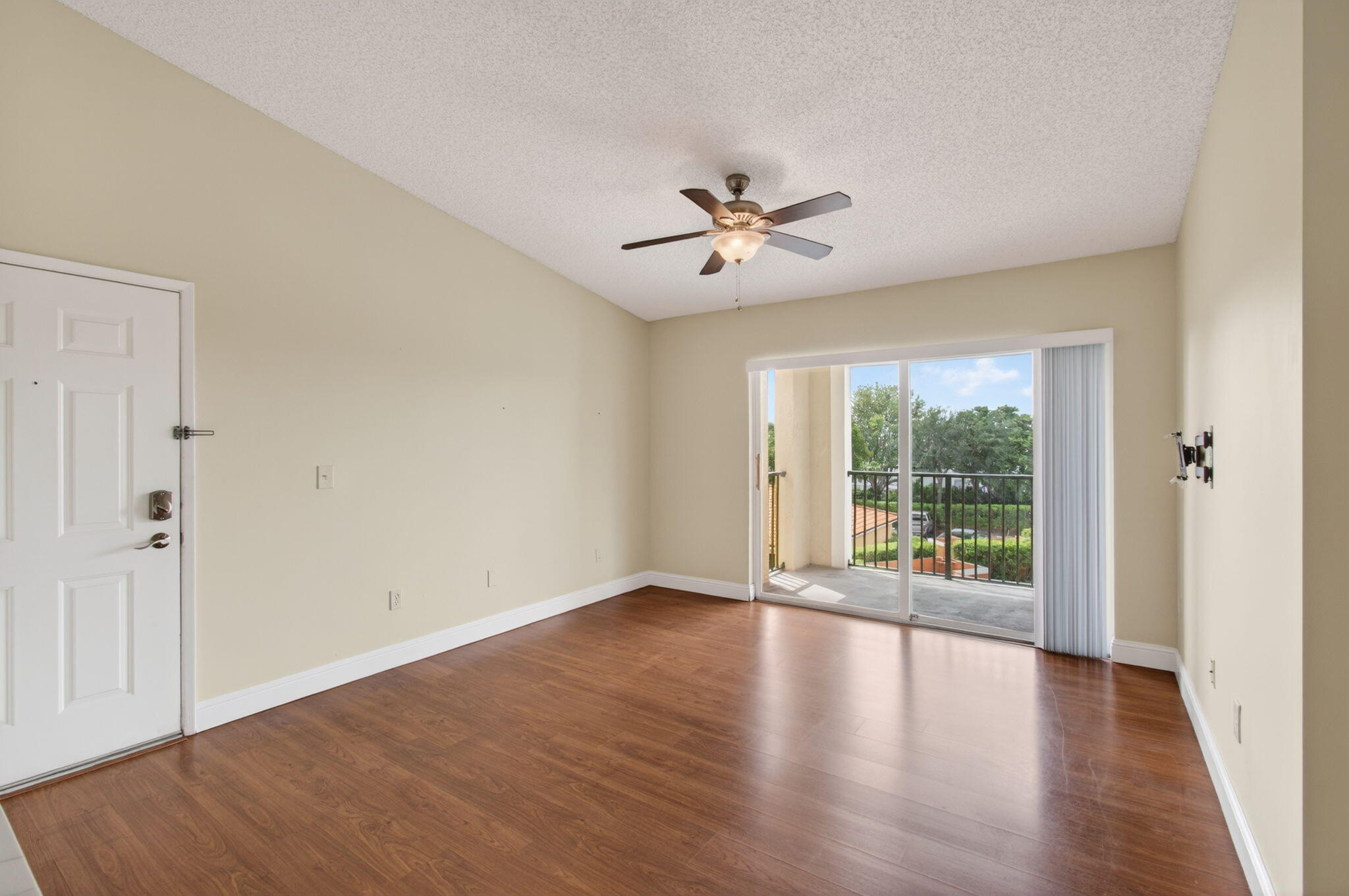 157 Yacht Club #303, Hypoluxo FL 33462