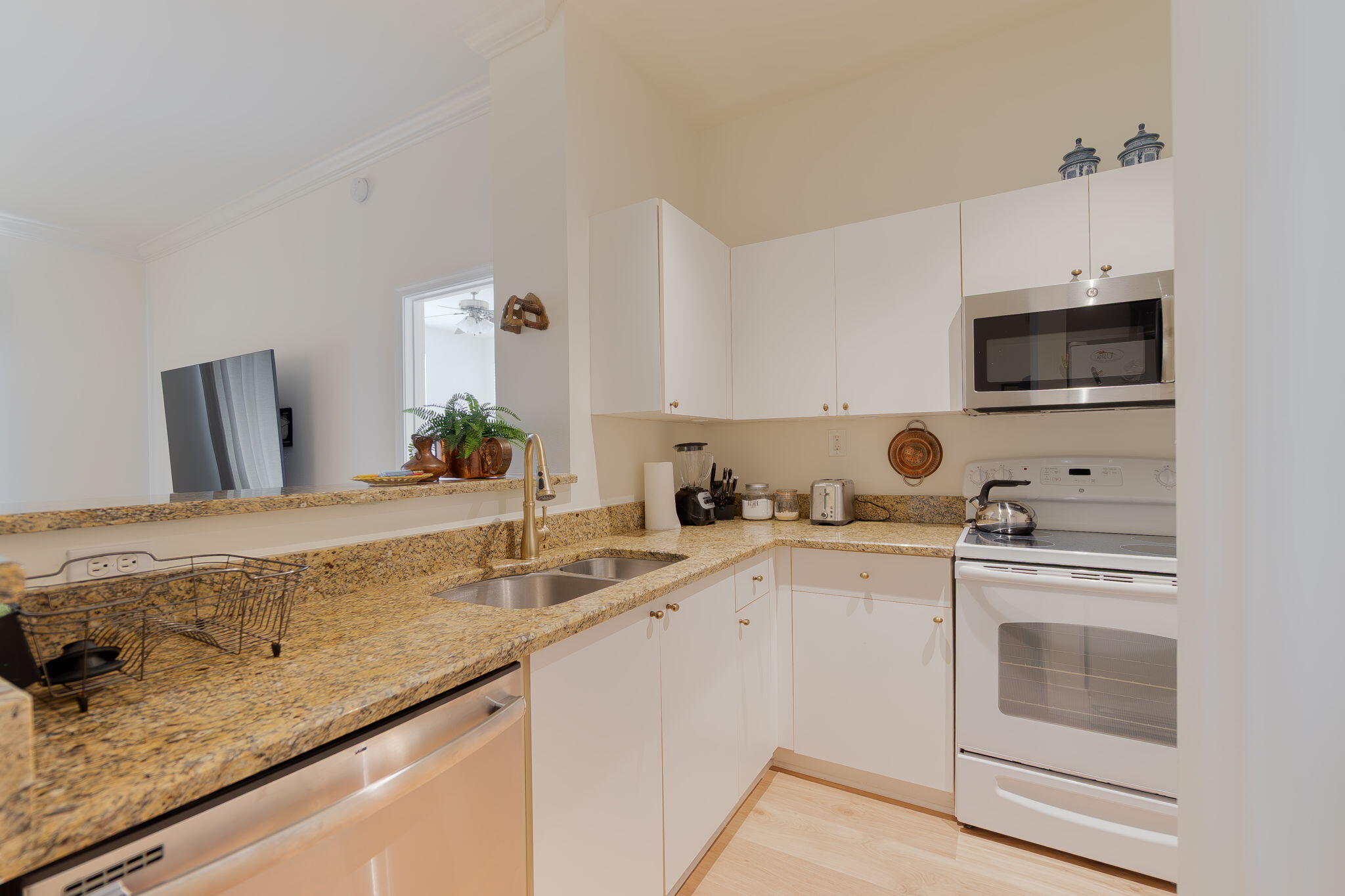 11760 Saint Andrews #304, Wellington FL 33414