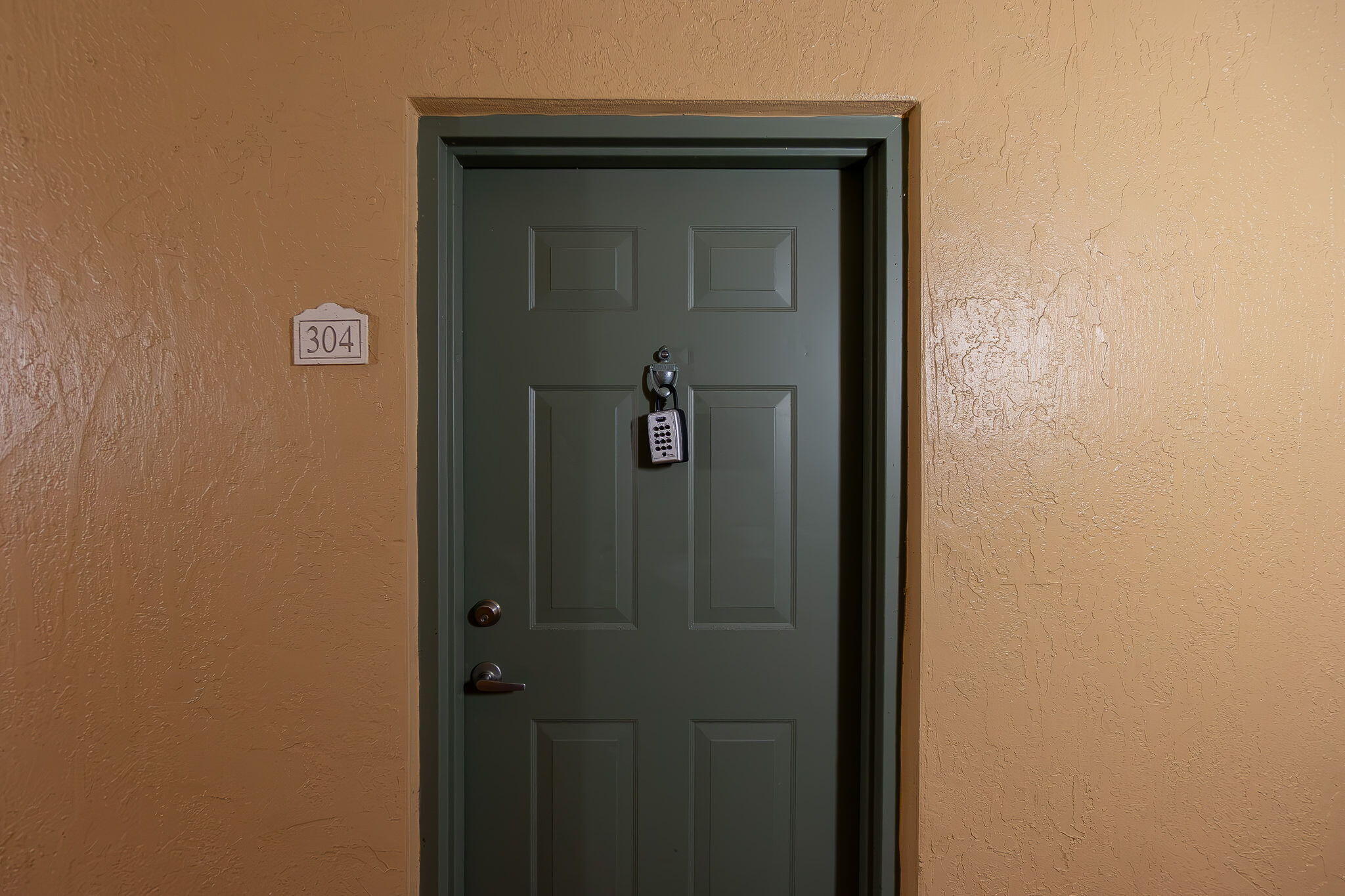 11760 Saint Andrews #304, Wellington FL 33414