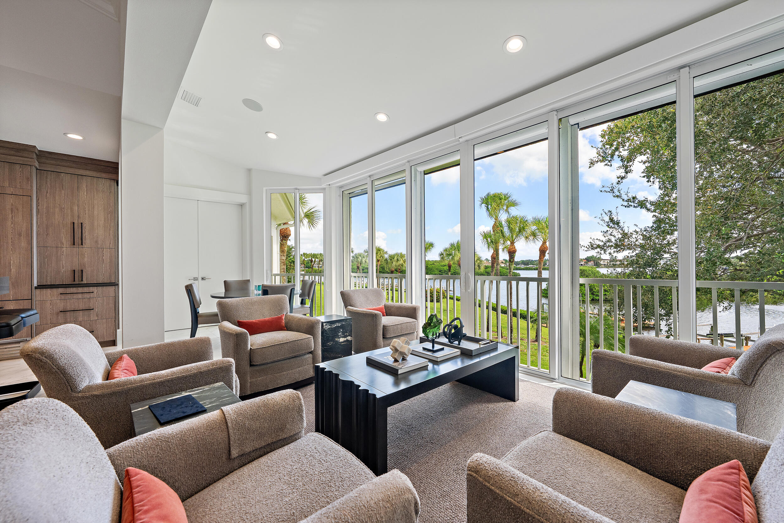 214 Eagle, Jupiter FL 33477