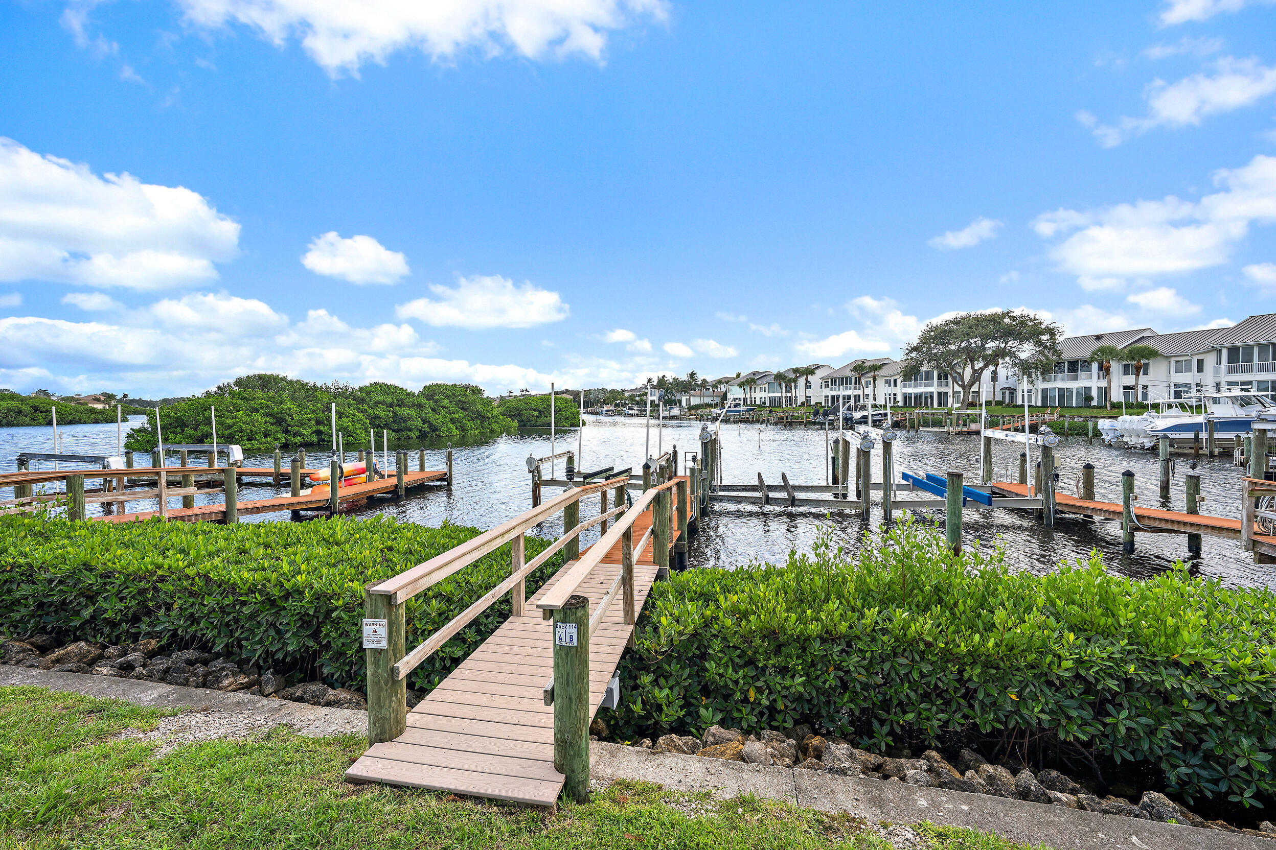 214 Eagle, Jupiter FL 33477
