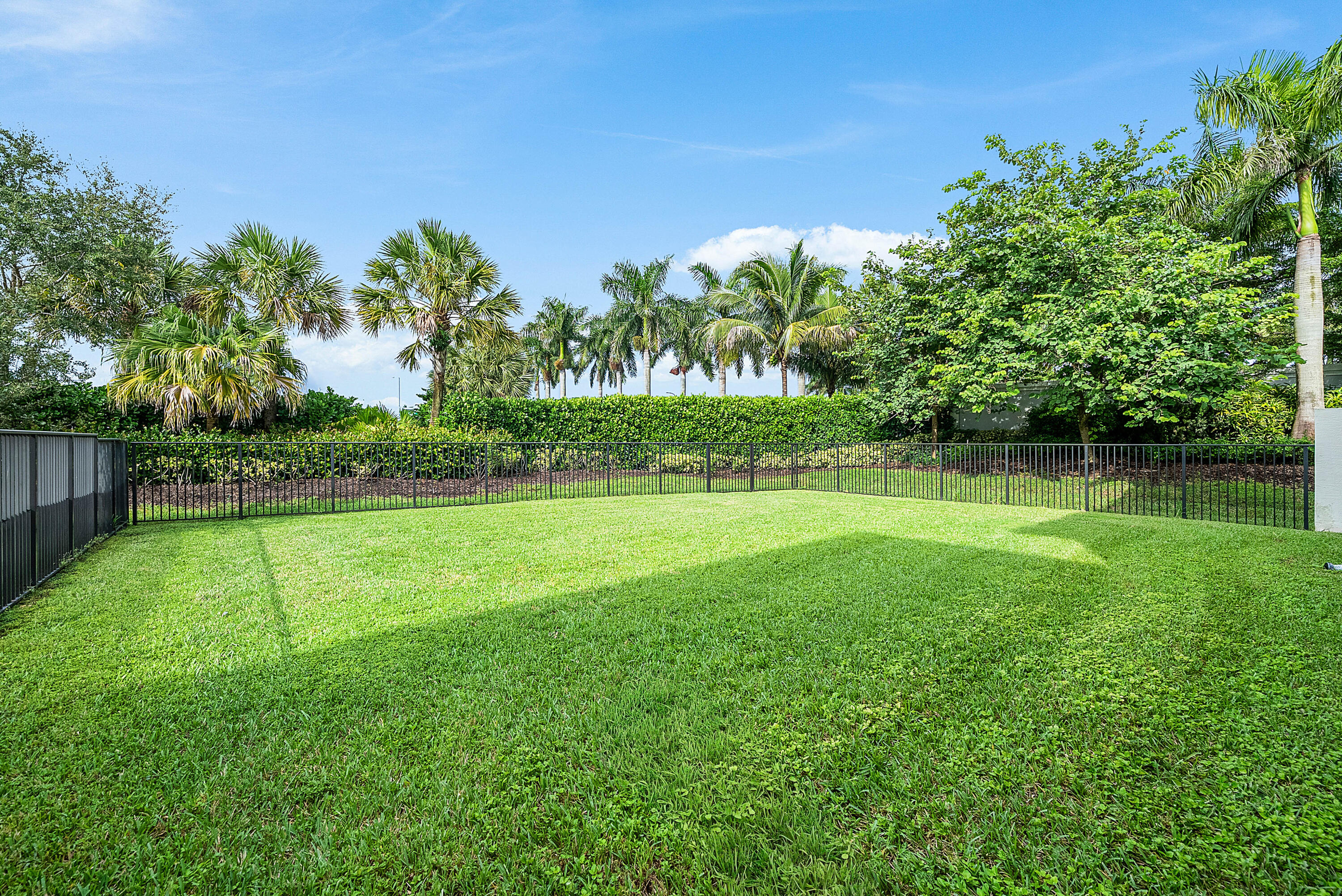8985 CHAUVET, Boca Raton FL 33496