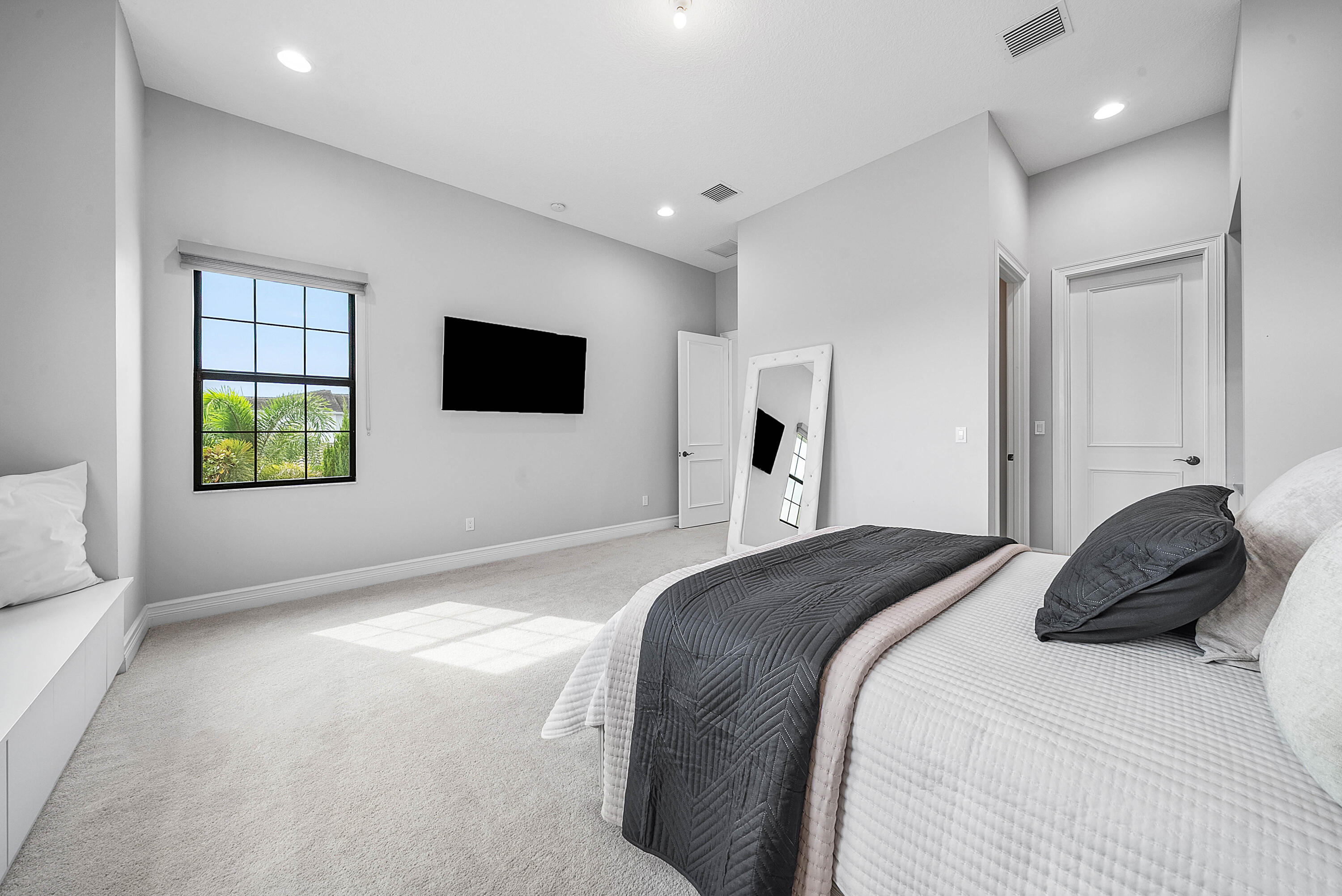 8985 CHAUVET, Boca Raton FL 33496