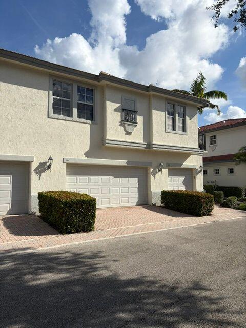 177 Evergrene, Palm Beach Gardens FL 33410