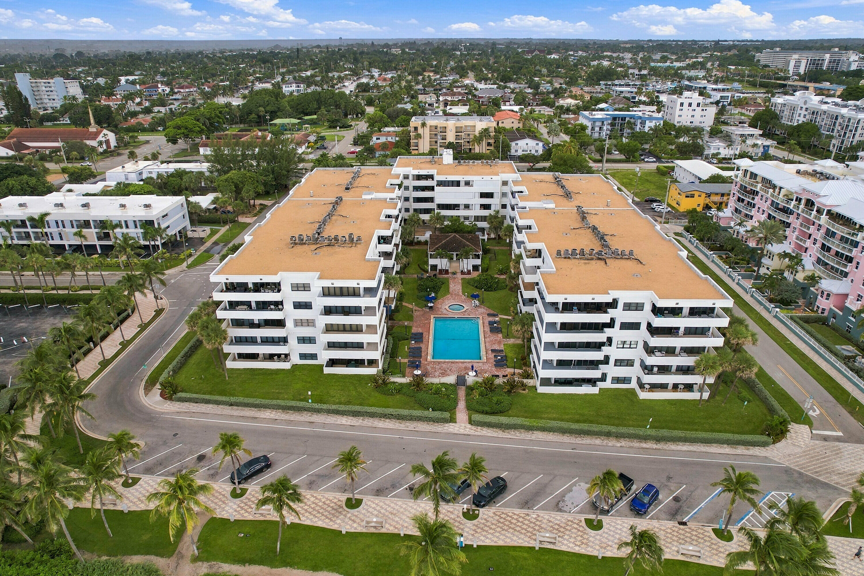 330 SE 20th #306, Deerfield Beach FL 33441