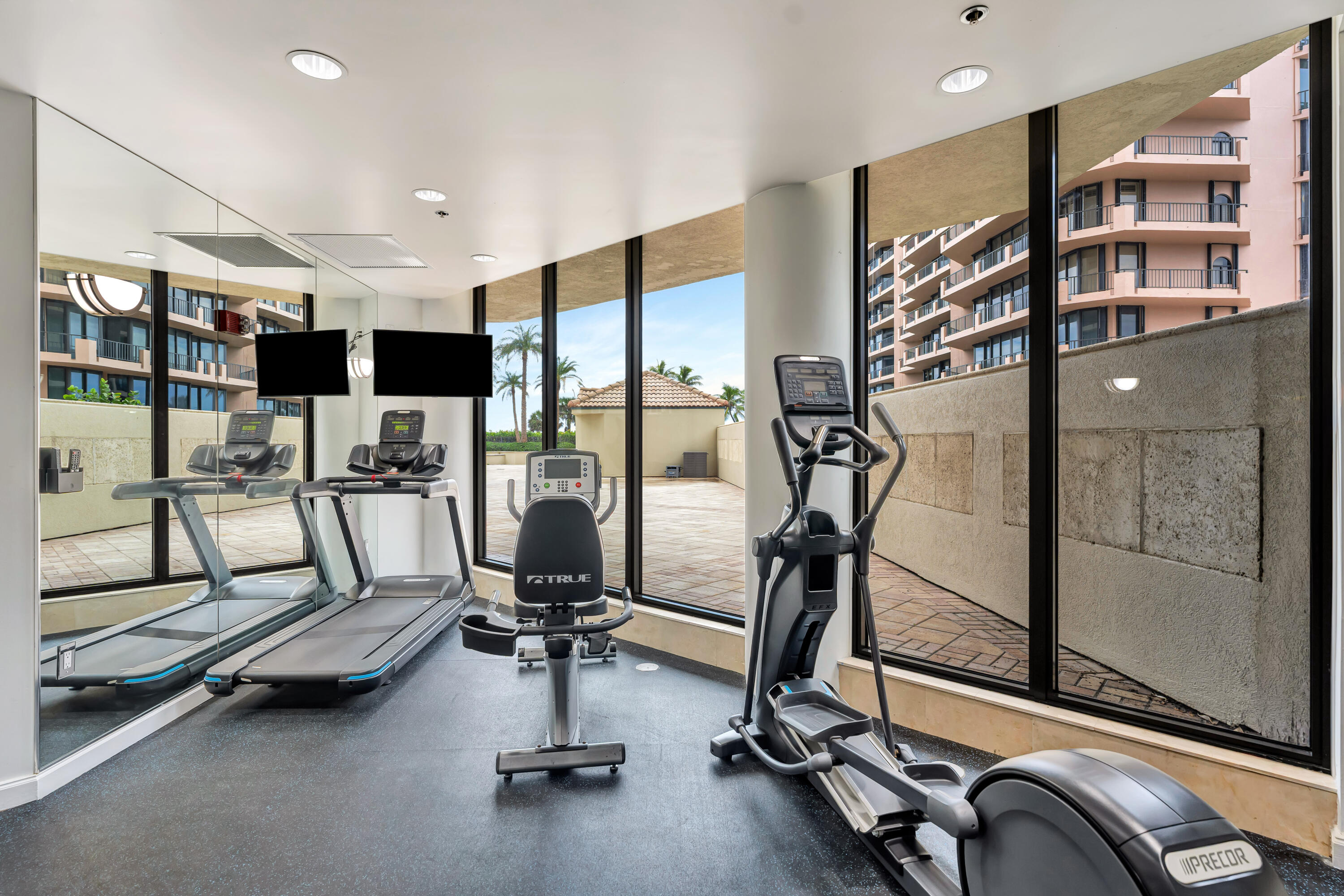 570 Ocean #602, Juno Beach FL 33408