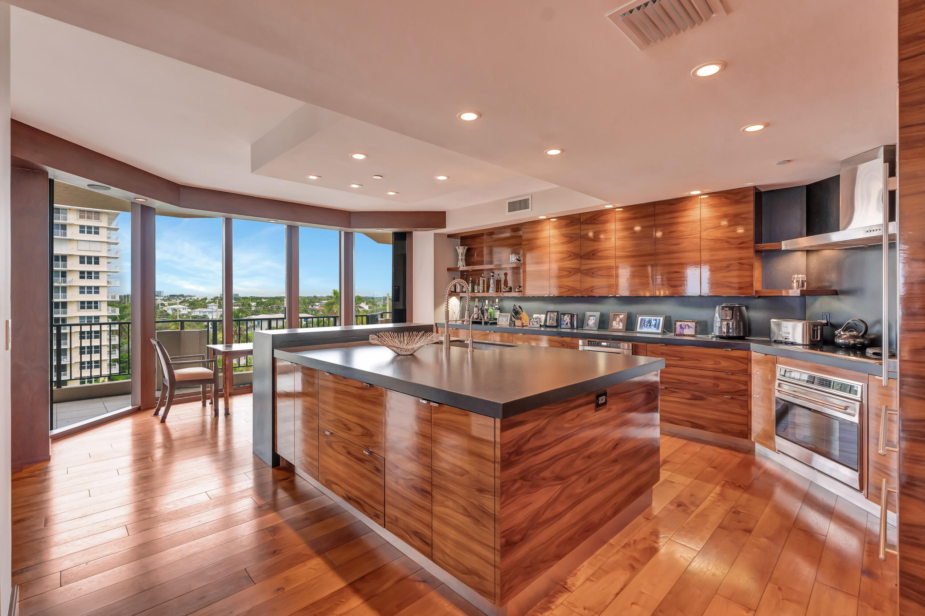 570 Ocean #602, Juno Beach FL 33408