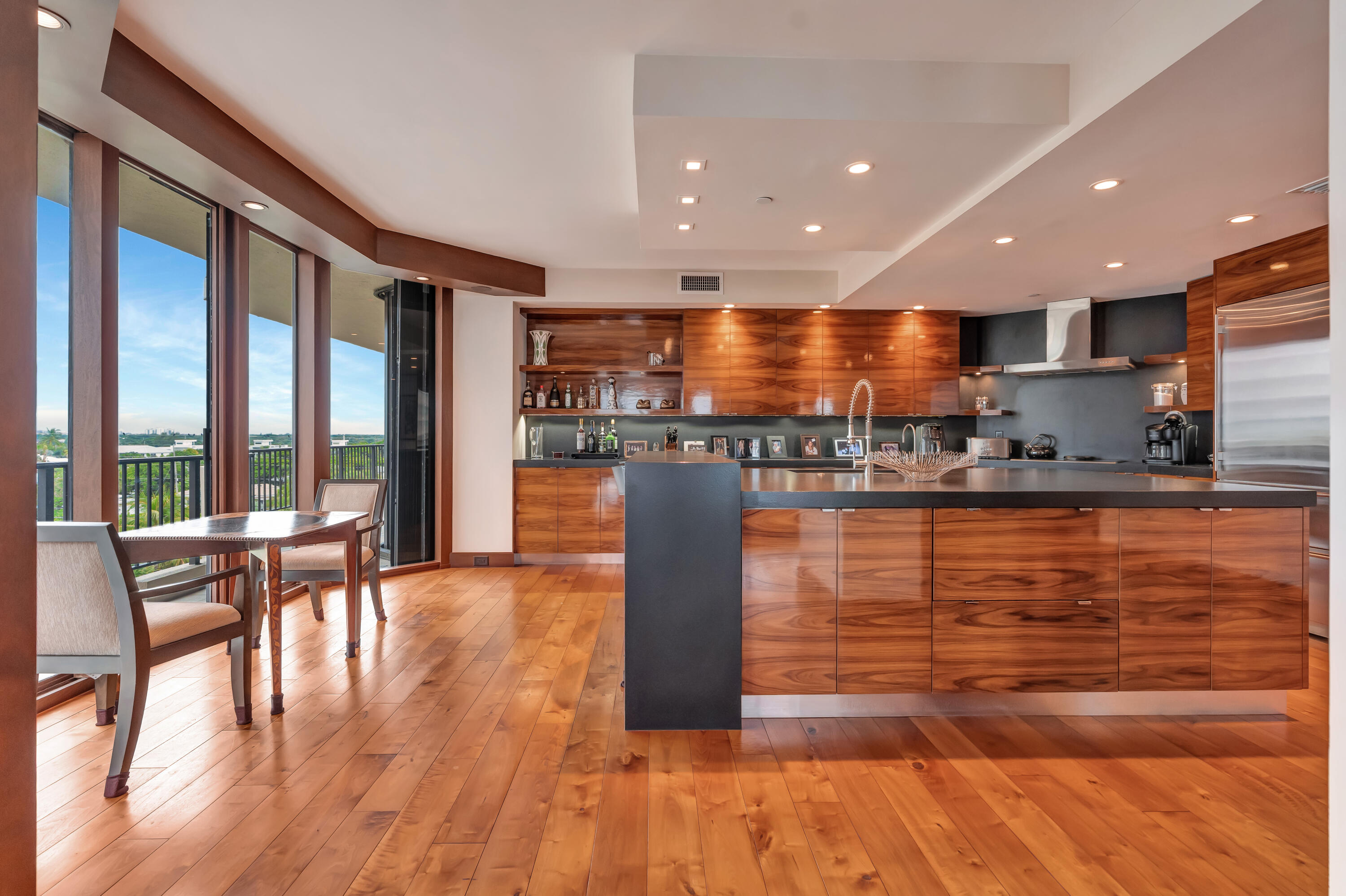 570 Ocean #602, Juno Beach FL 33408