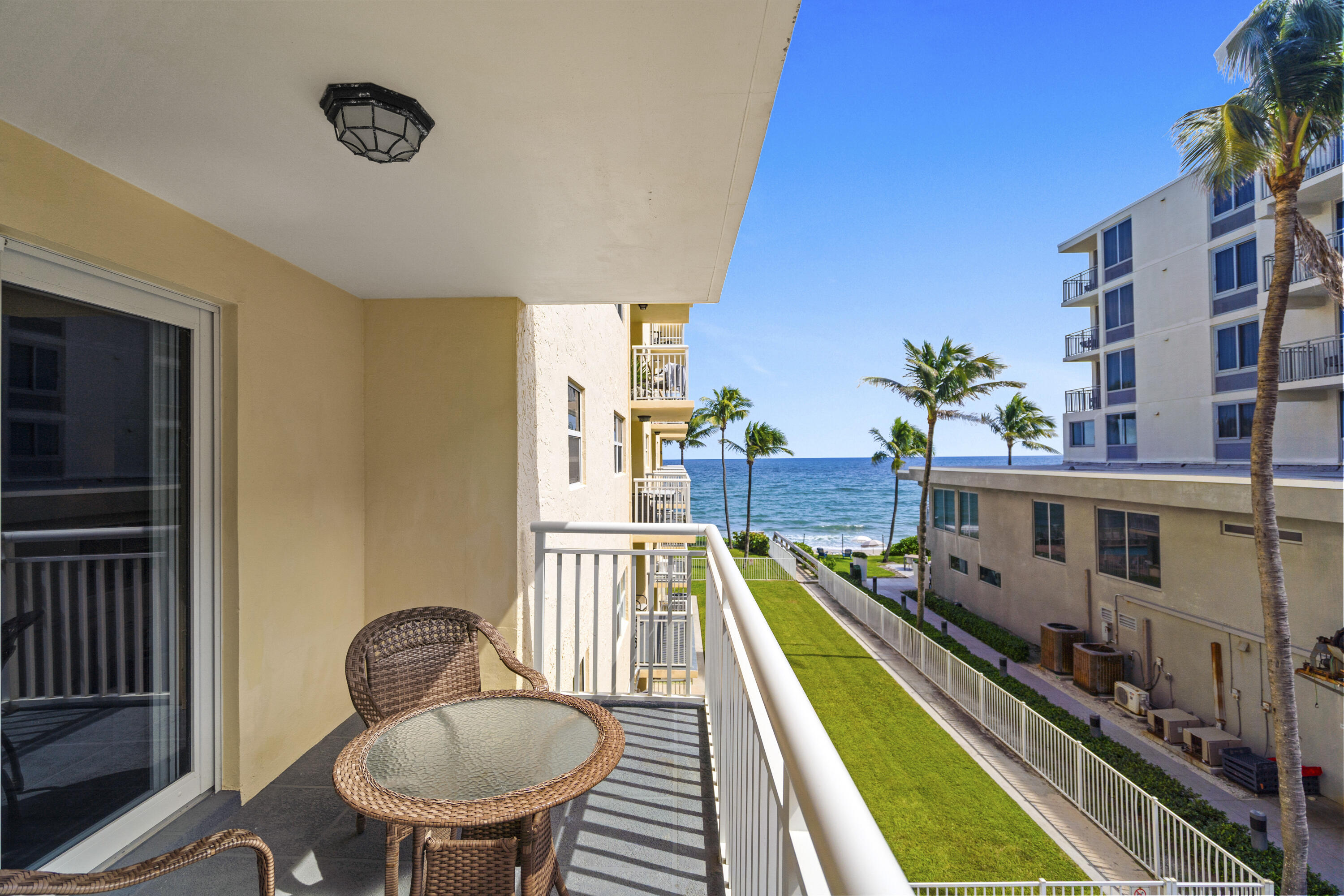1161 HILLSBORO MILE #305, Hillsboro Beach FL 33062
