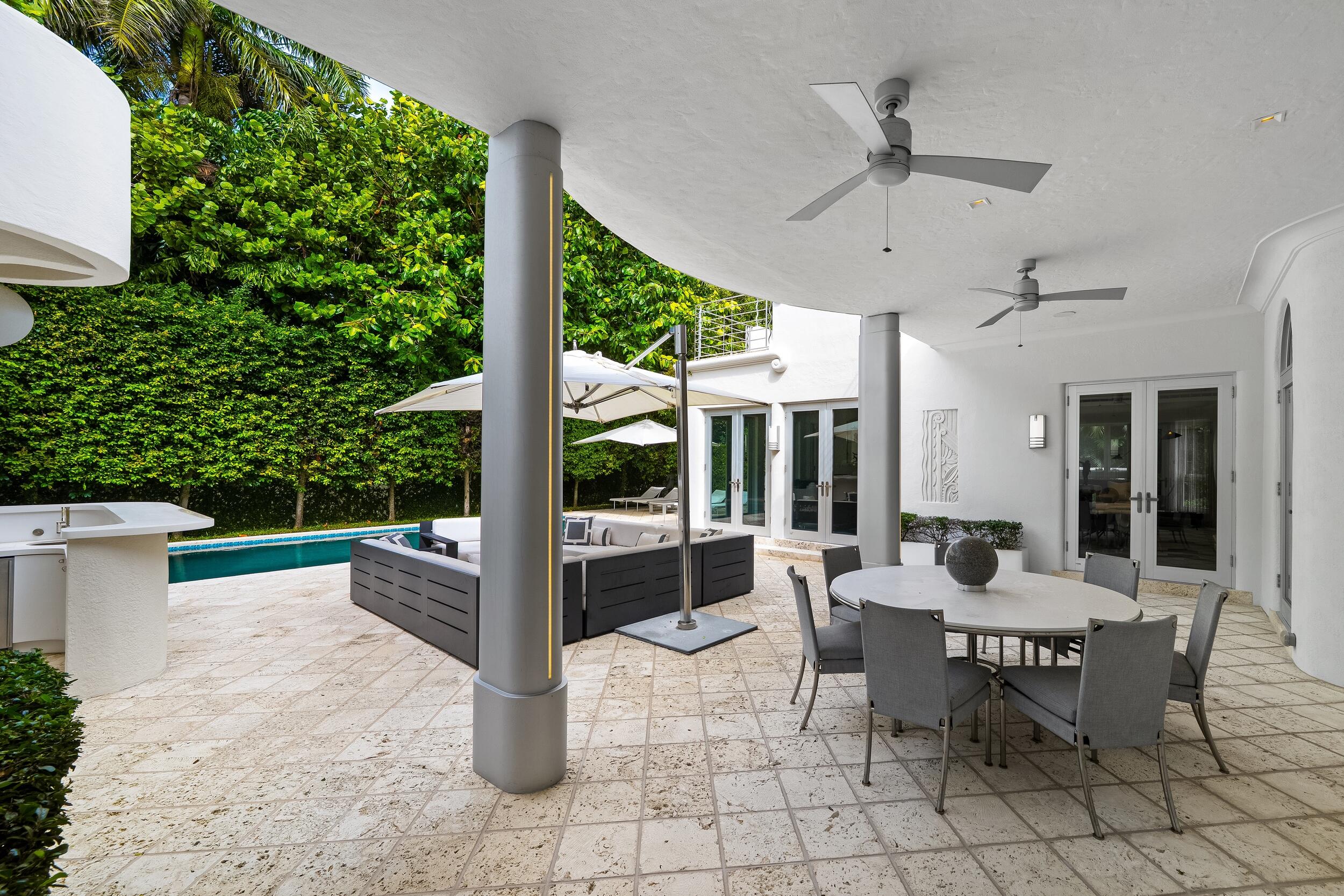 2631 S Flagler, West Palm Beach FL 33405