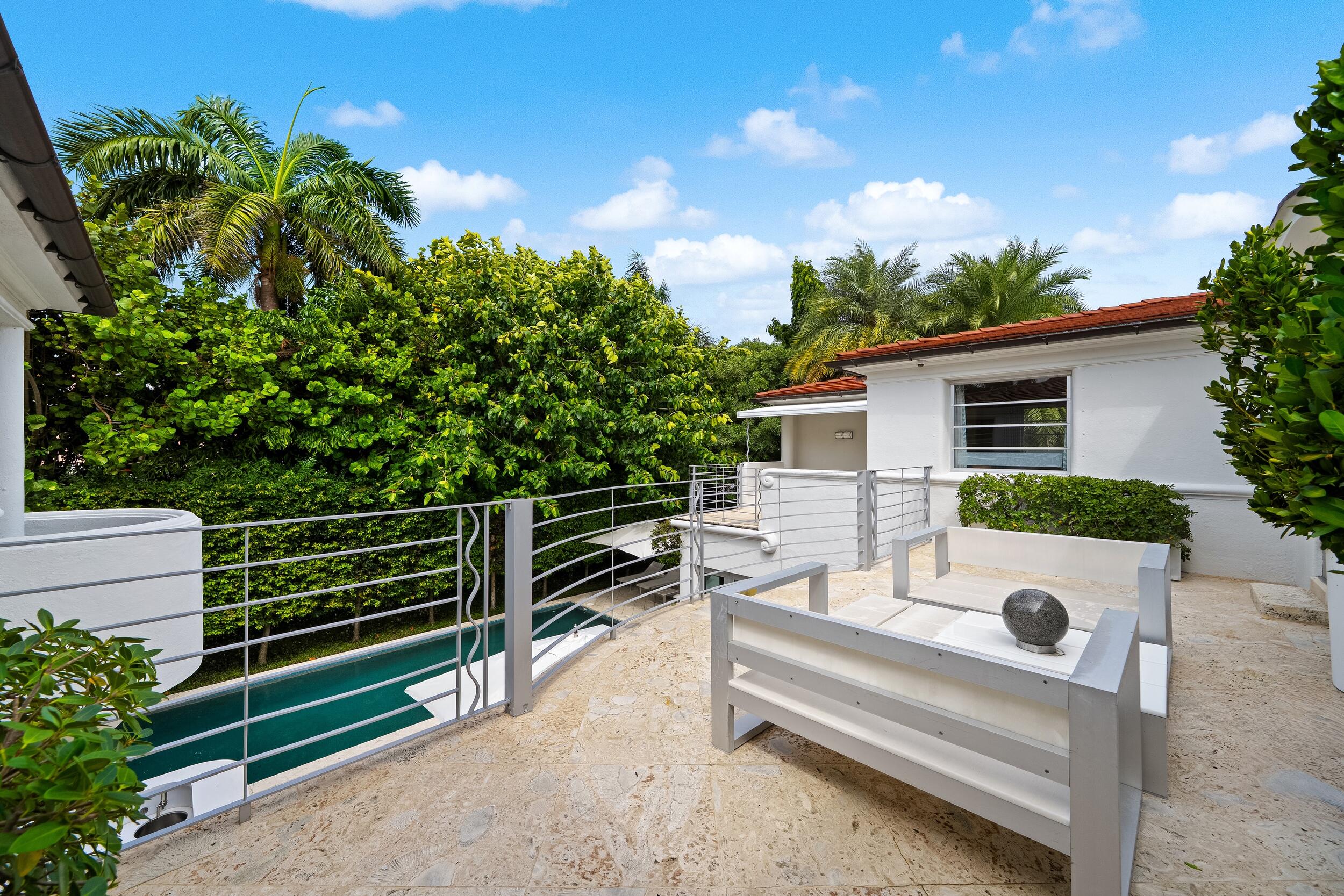 2631 S Flagler, West Palm Beach FL 33405