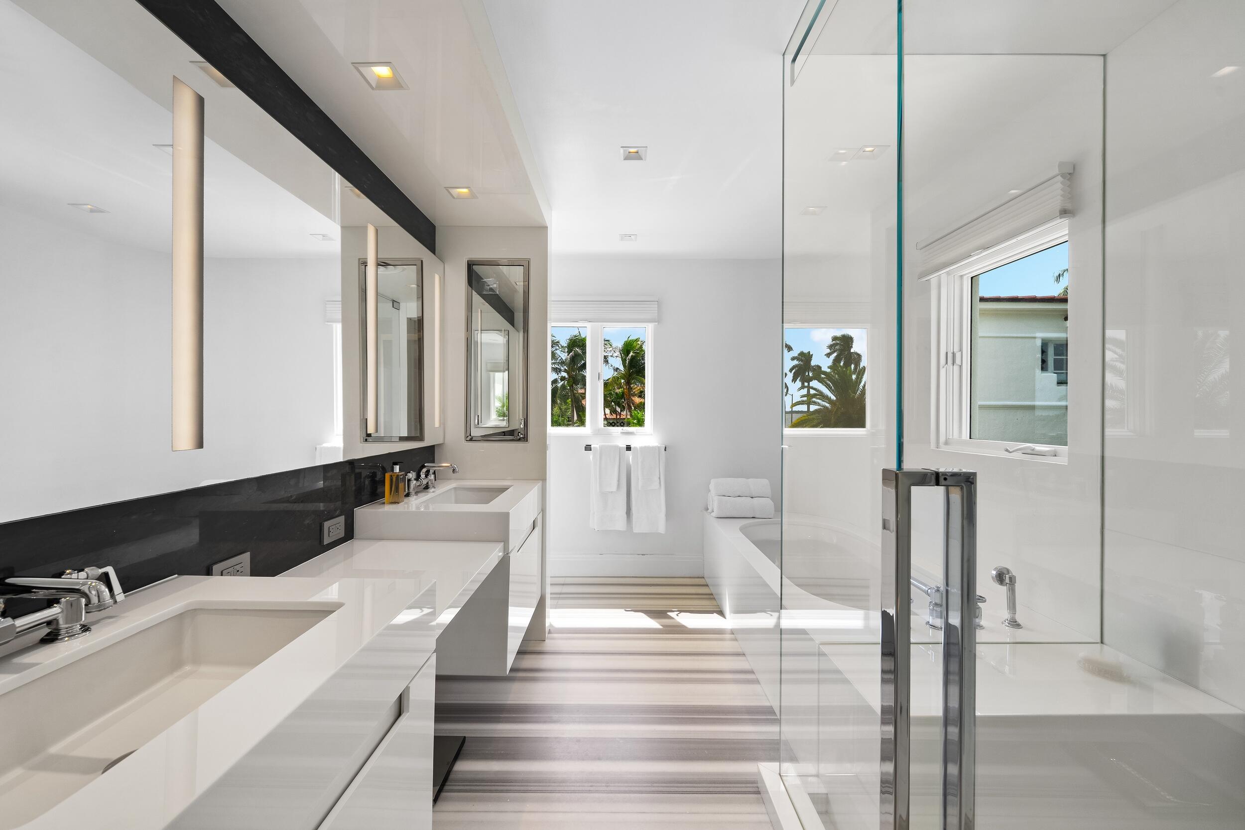 2631 S Flagler, West Palm Beach FL 33405