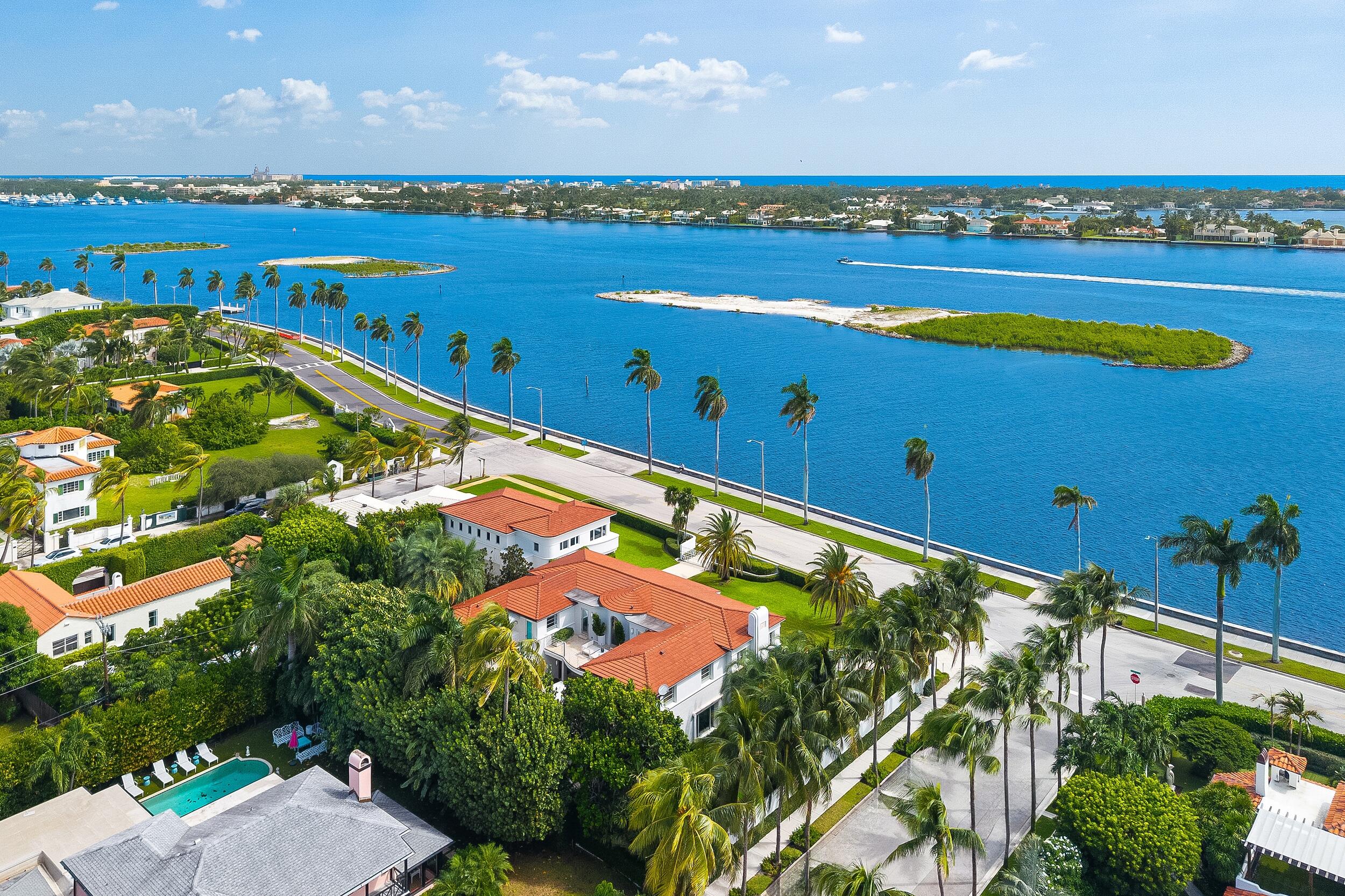 2631 S Flagler, West Palm Beach FL 33405