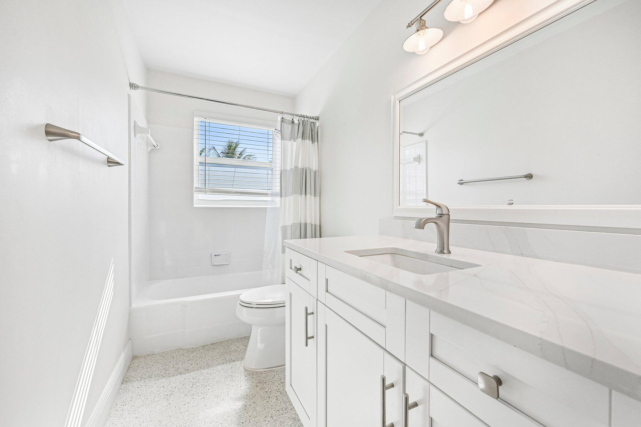 371 Saturn, Tequesta FL 33469