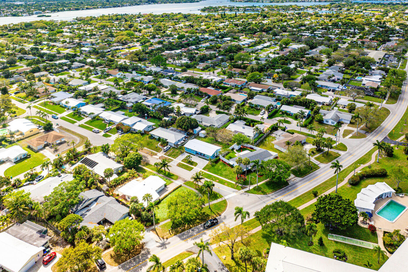 371 Saturn, Tequesta FL 33469