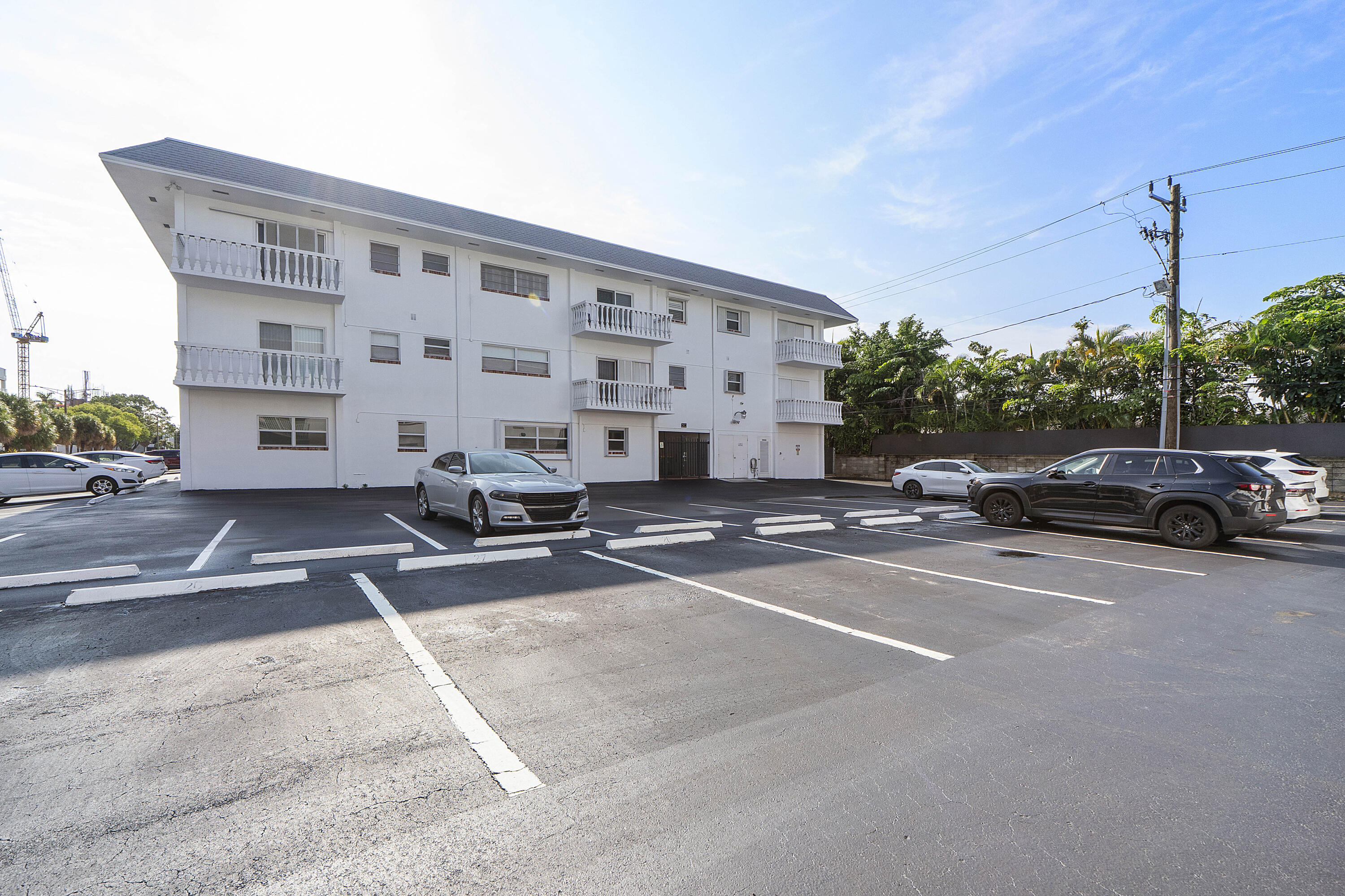 2424 NE 9th #305, Fort Lauderdale FL 33304