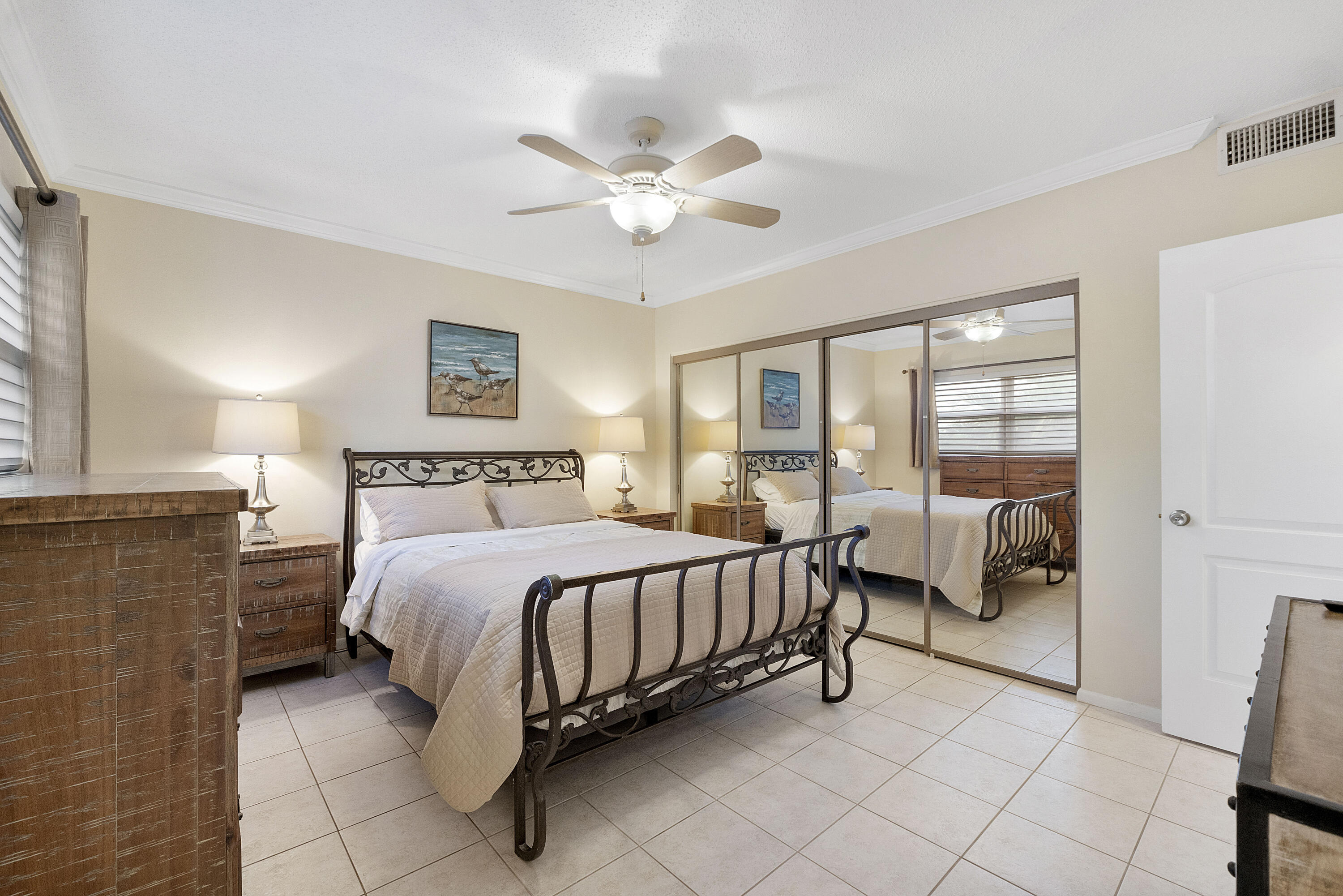 2424 NE 9th #305, Fort Lauderdale FL 33304