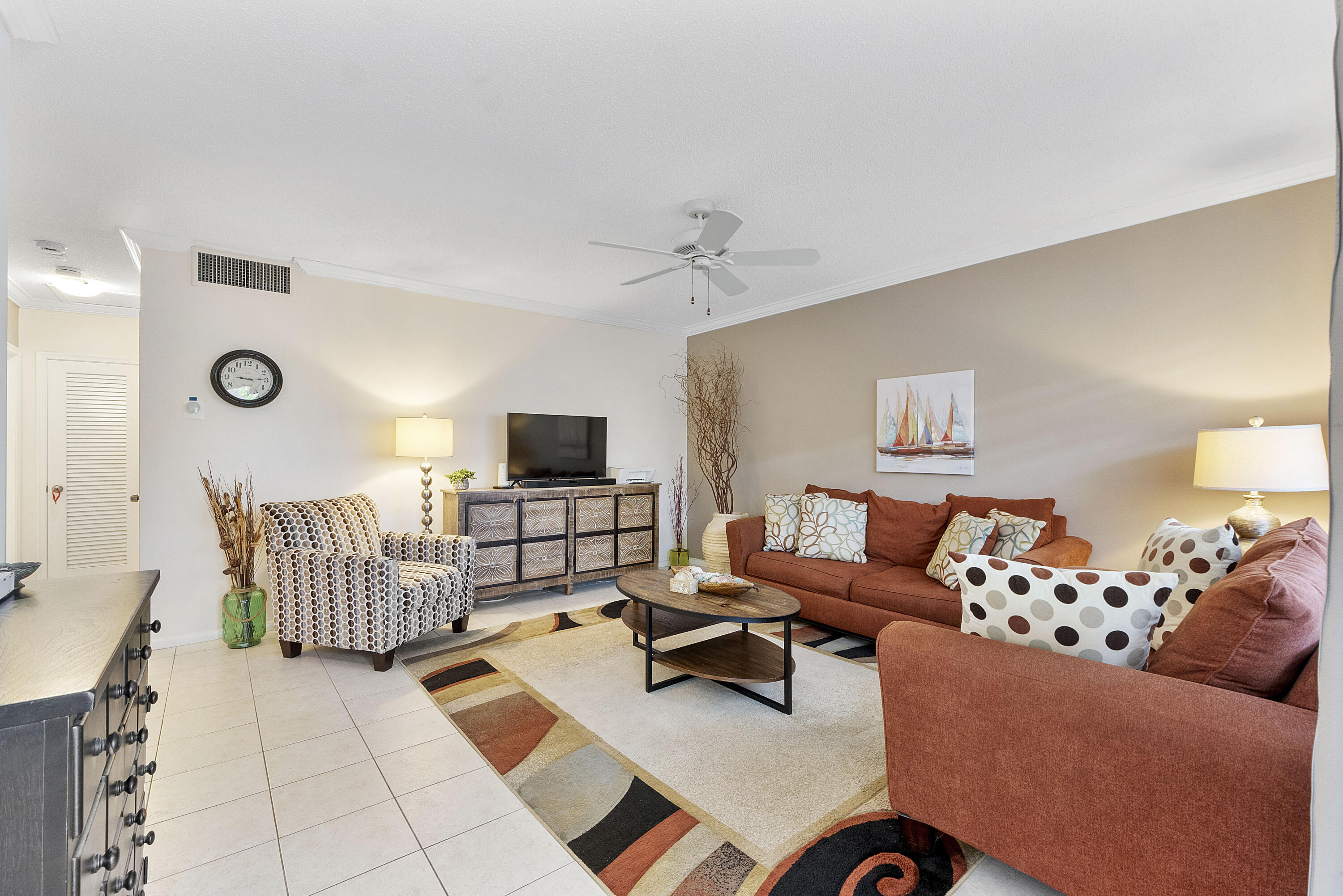 2424 NE 9th #305, Fort Lauderdale FL 33304