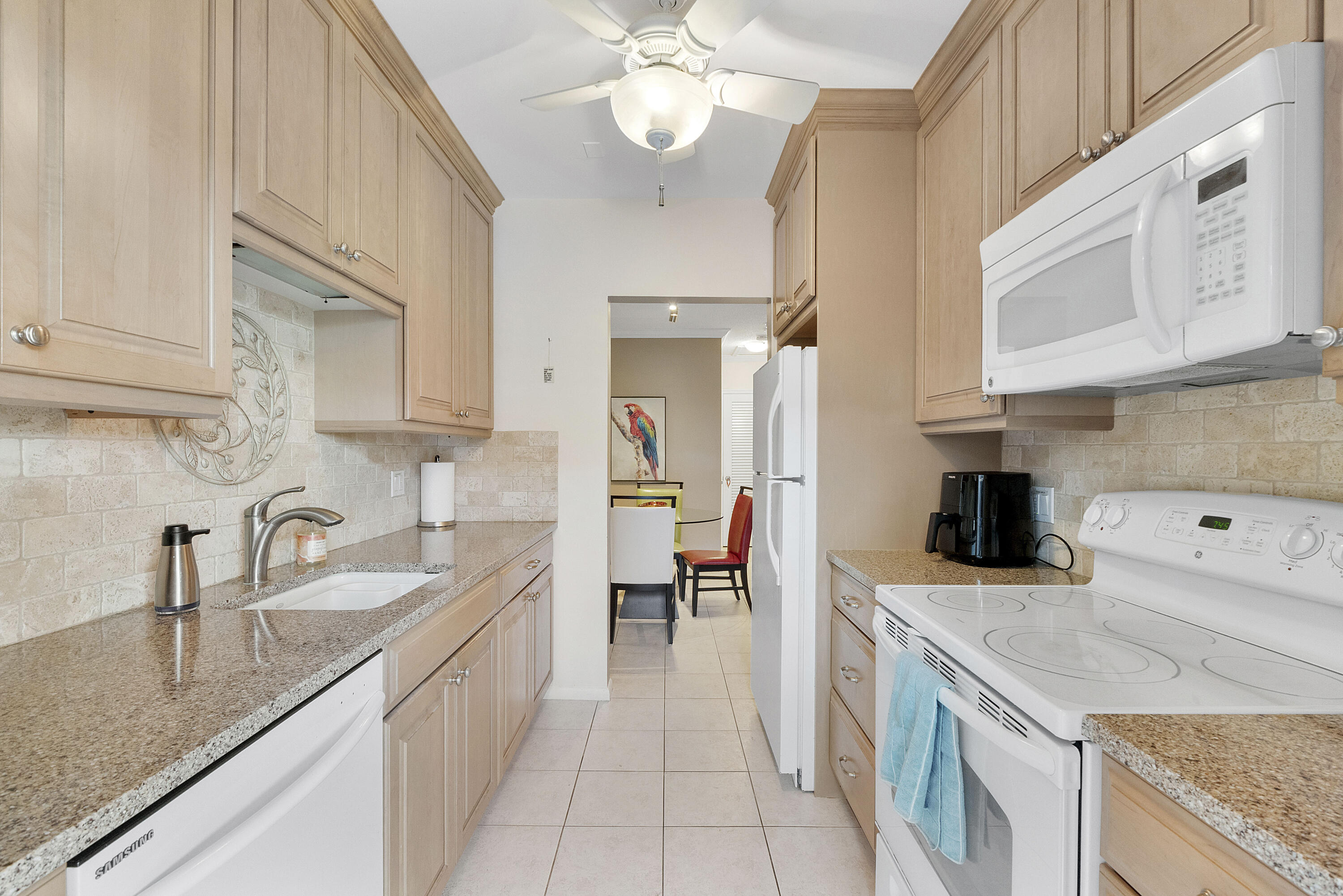 2424 NE 9th #305, Fort Lauderdale FL 33304
