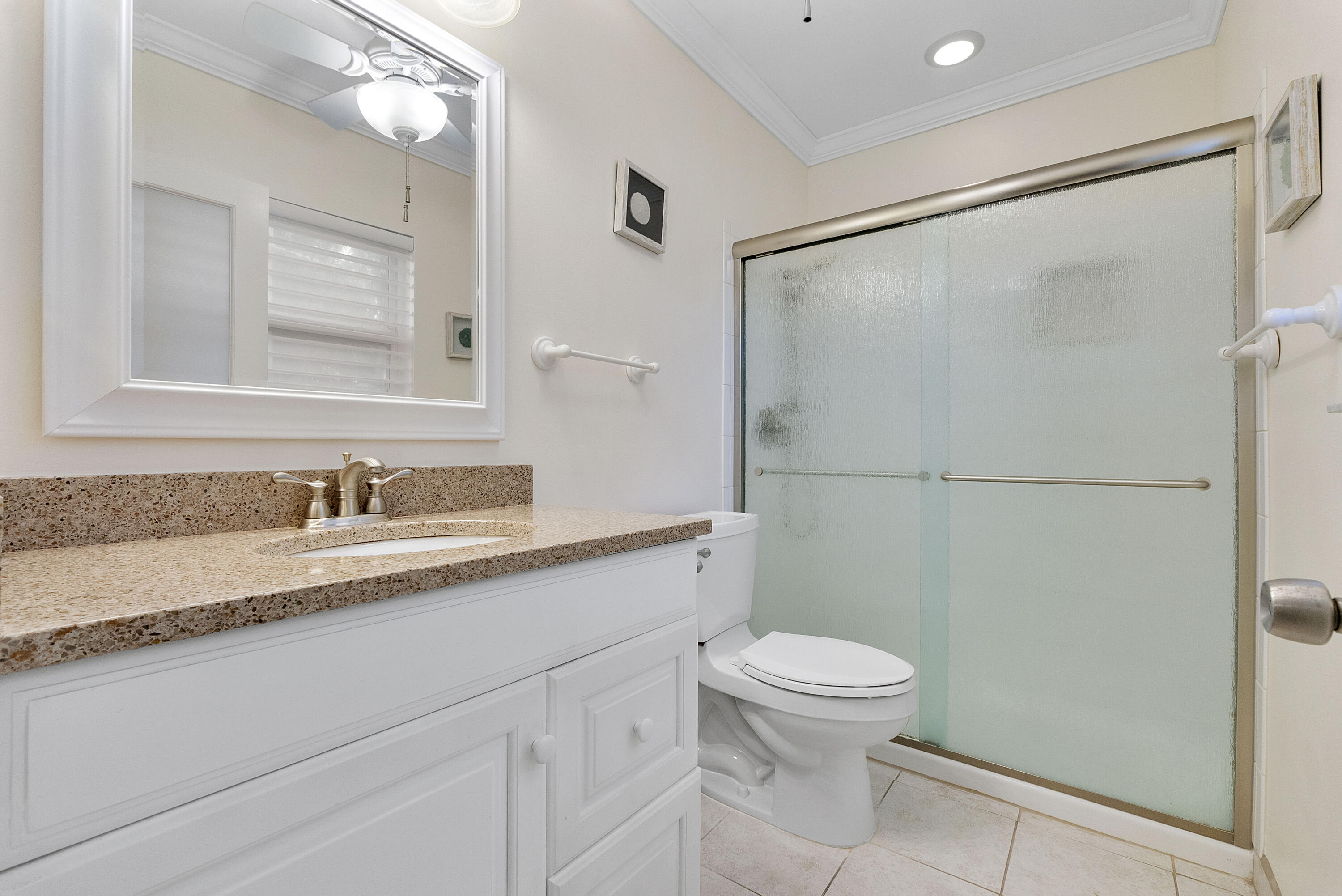 2424 NE 9th #305, Fort Lauderdale FL 33304