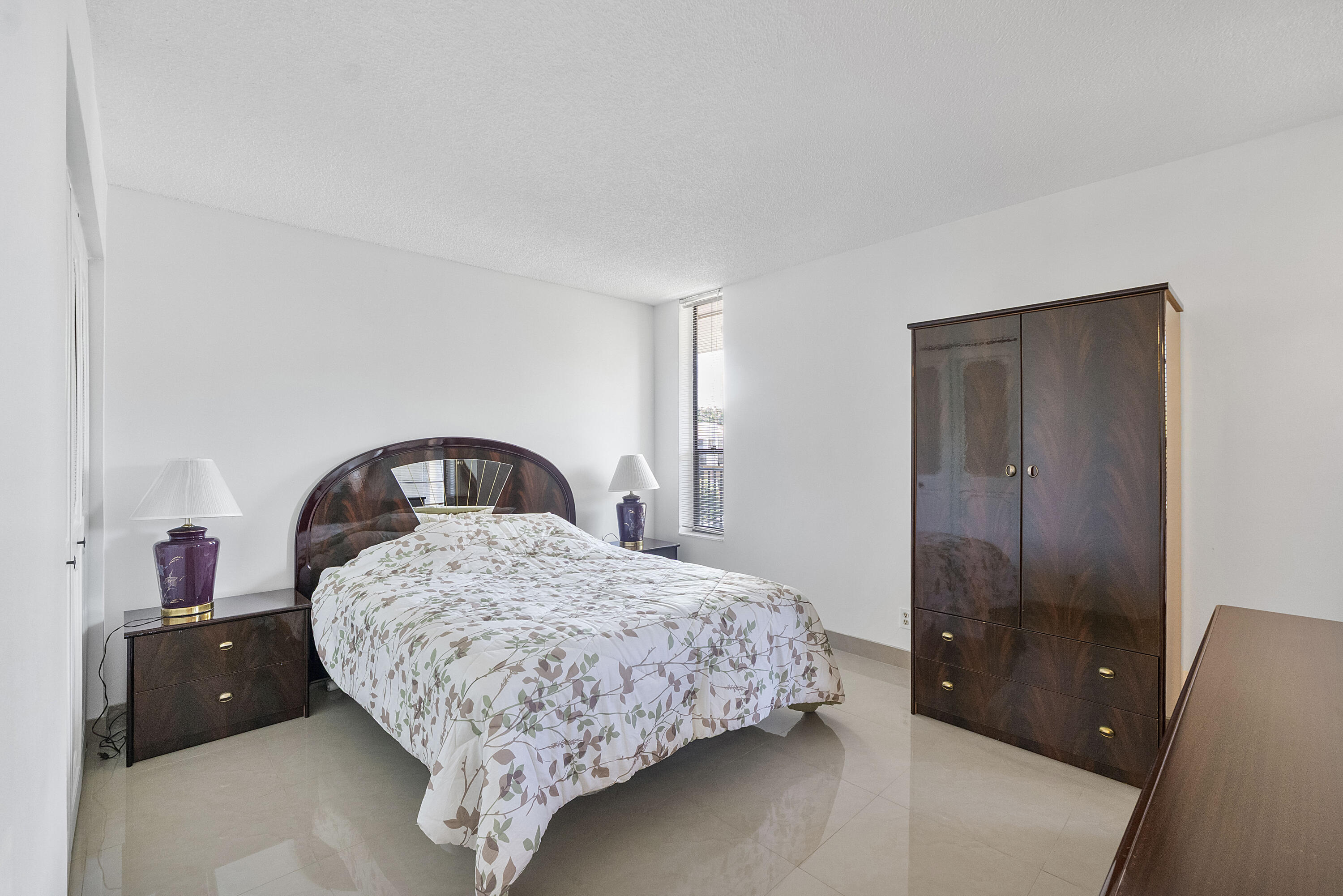 5828 CORAL LAKE #304, Margate FL 33063