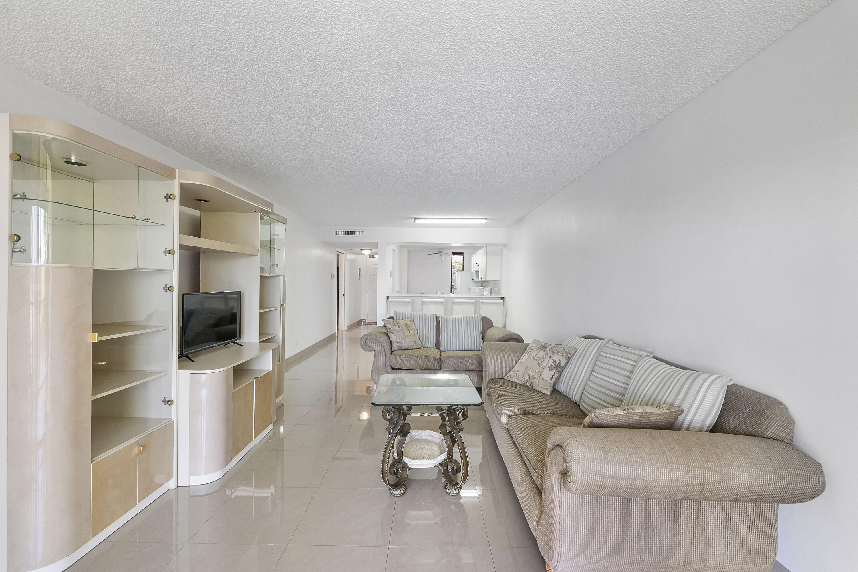 5828 CORAL LAKE #304, Margate FL 33063