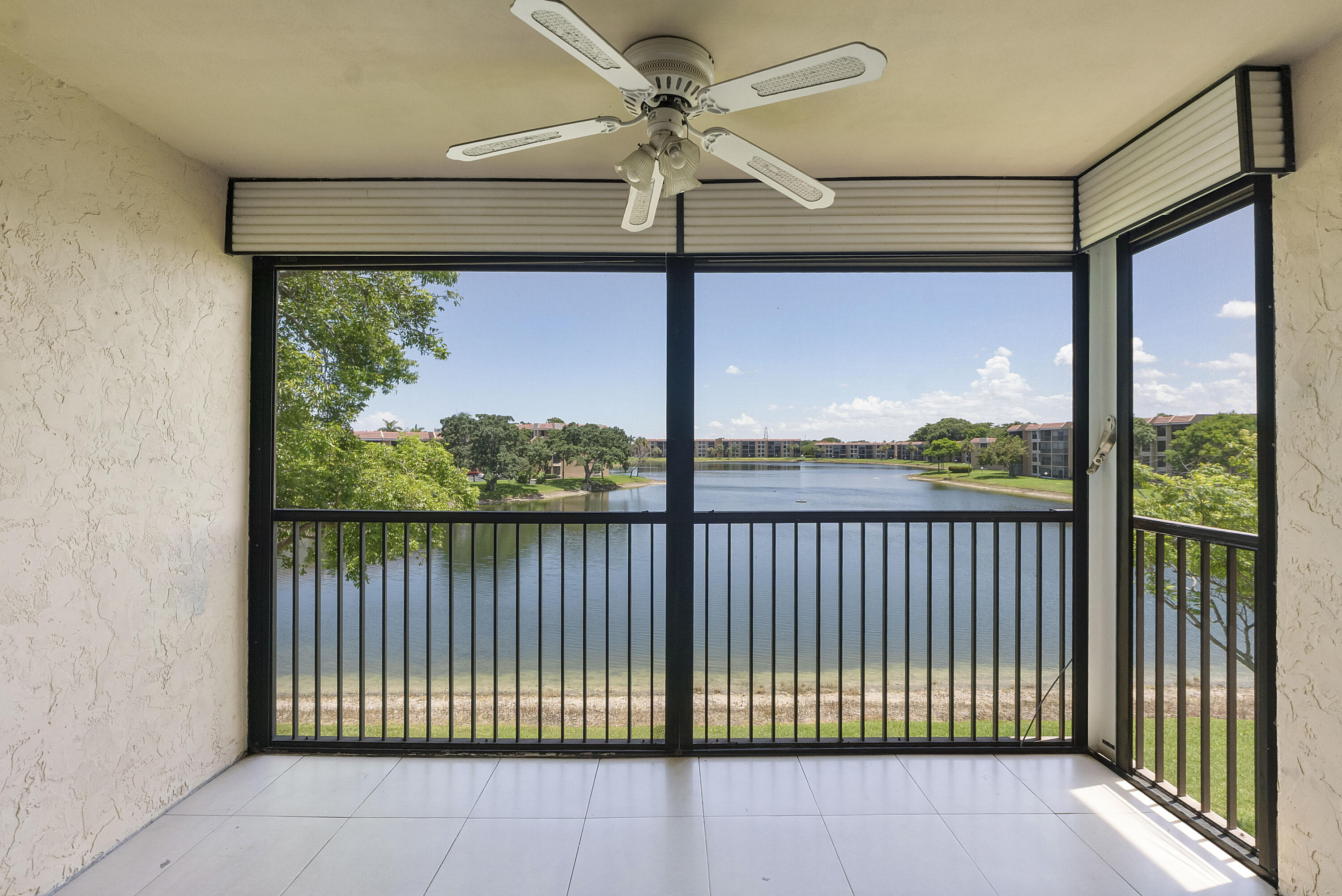 5828 CORAL LAKE #304, Margate FL 33063