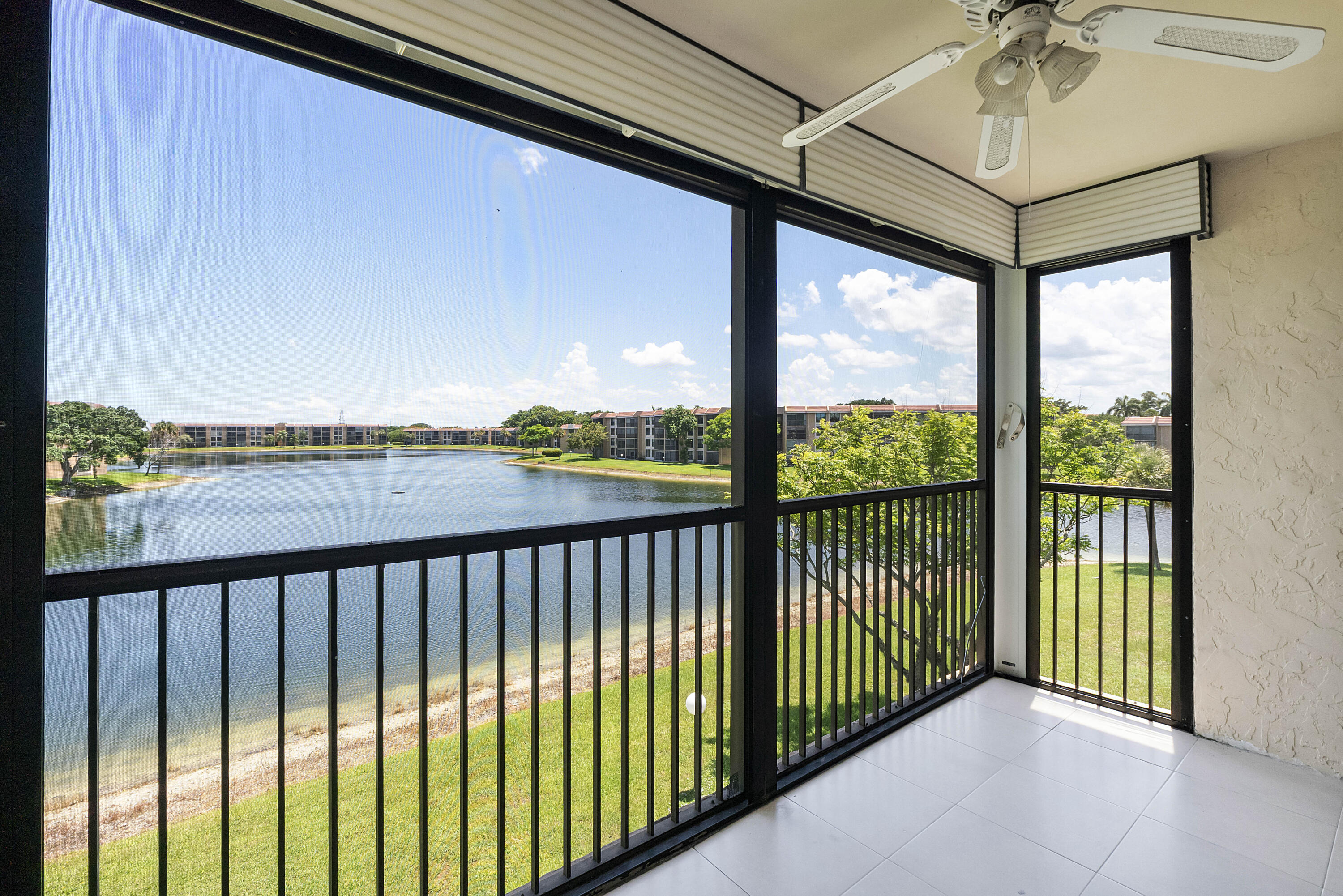 5828 CORAL LAKE #304, Margate FL 33063