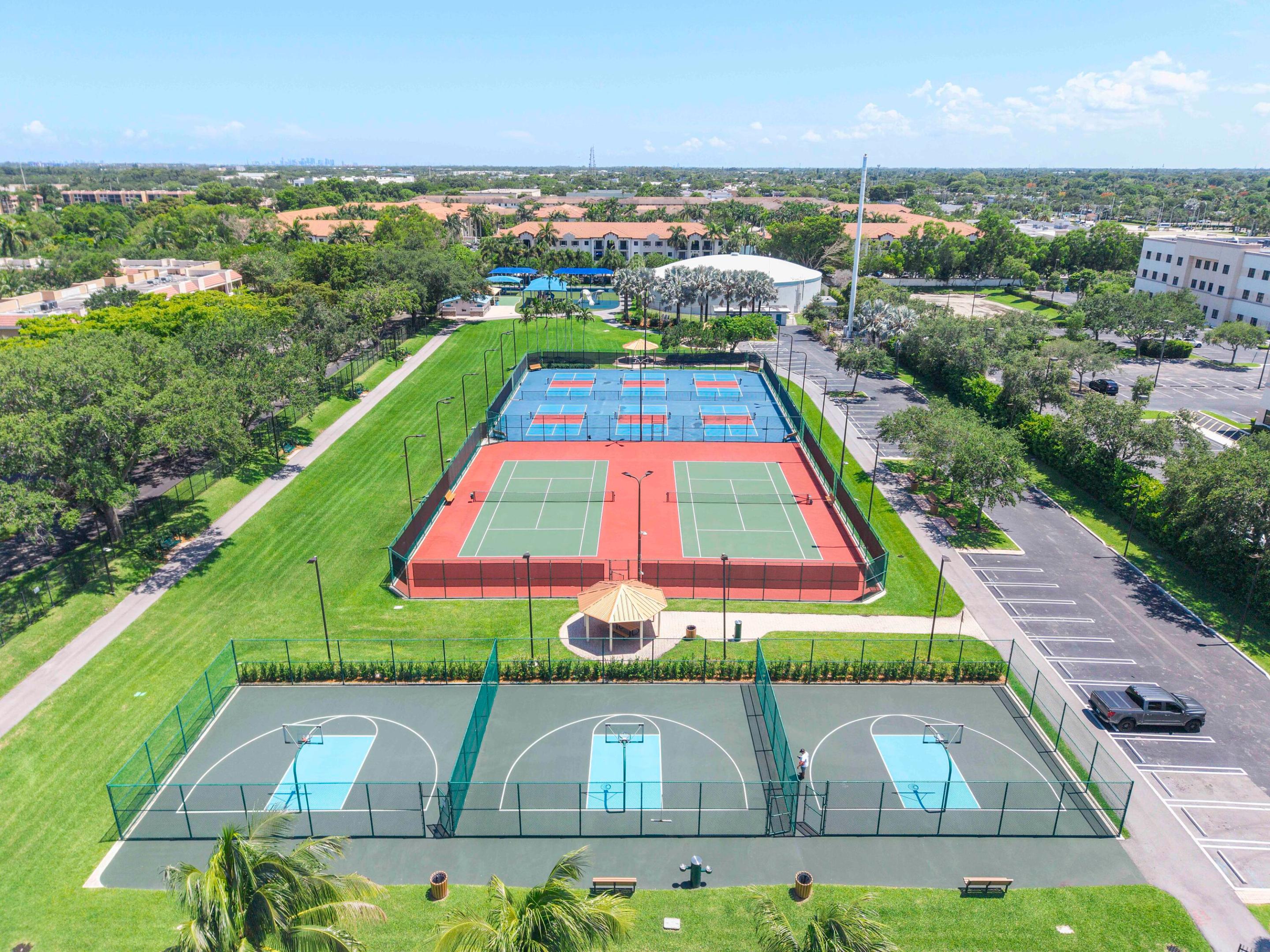 5828 CORAL LAKE #304, Margate FL 33063