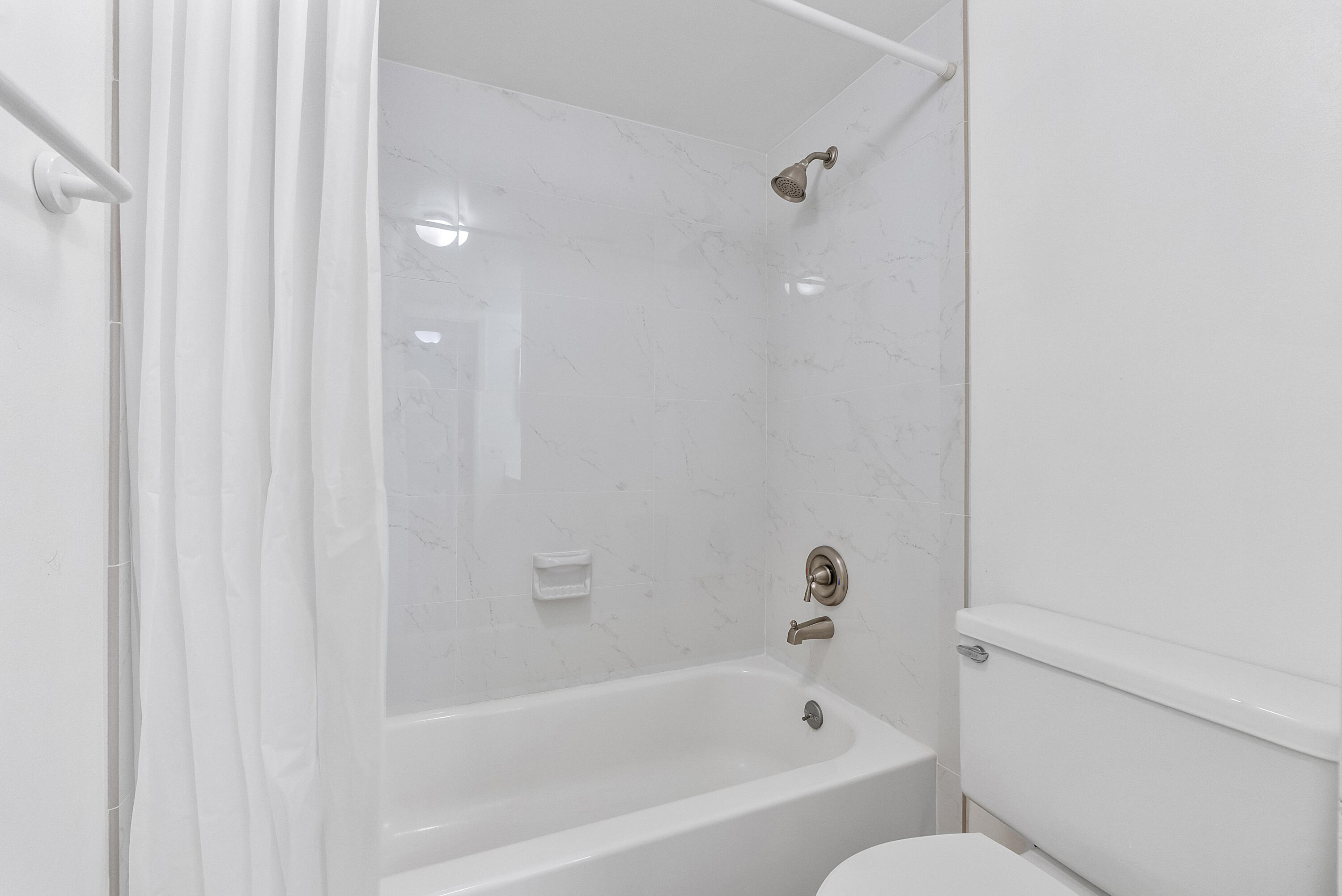 5828 CORAL LAKE #304, Margate FL 33063