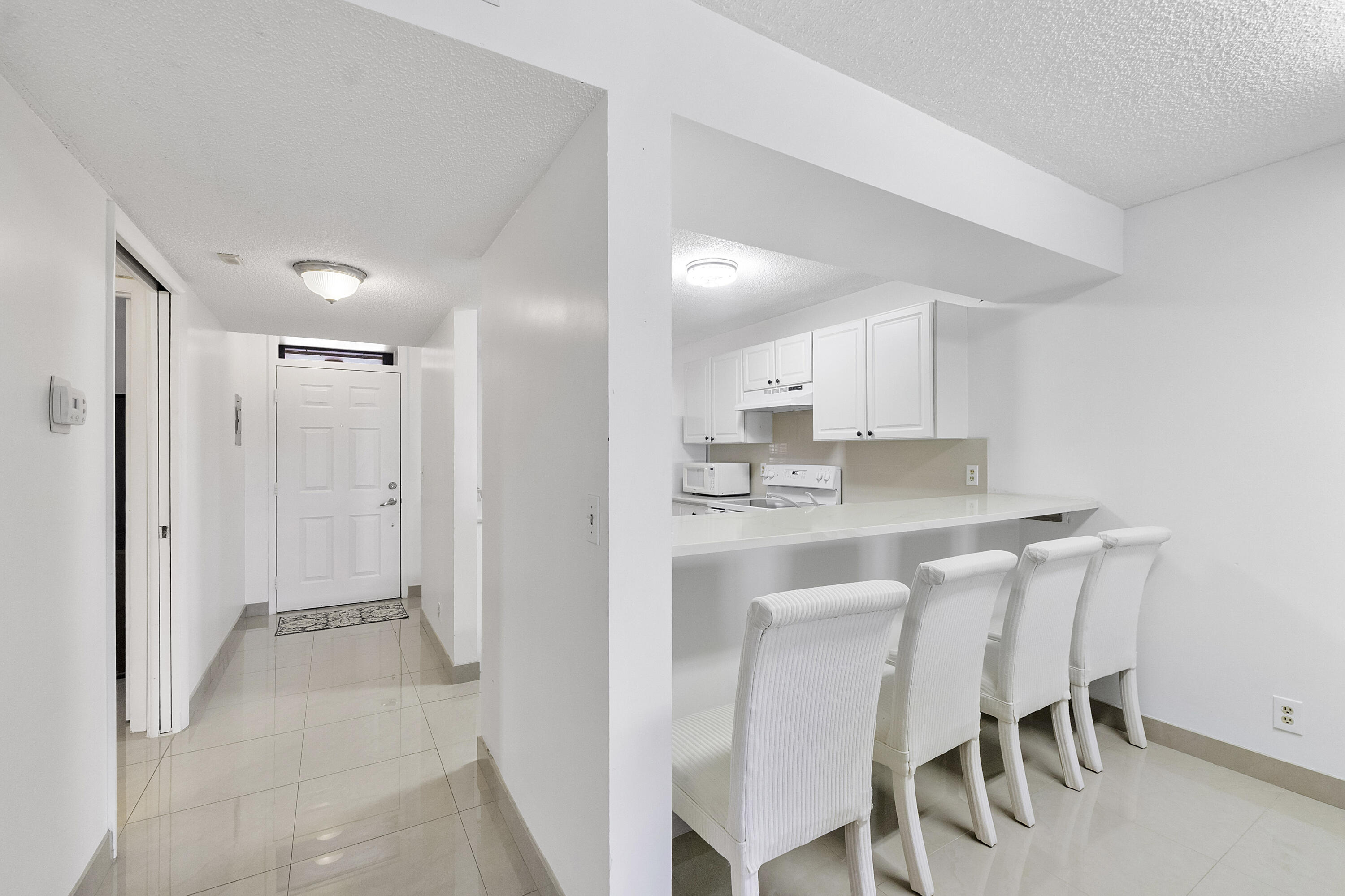 5828 CORAL LAKE #304, Margate FL 33063
