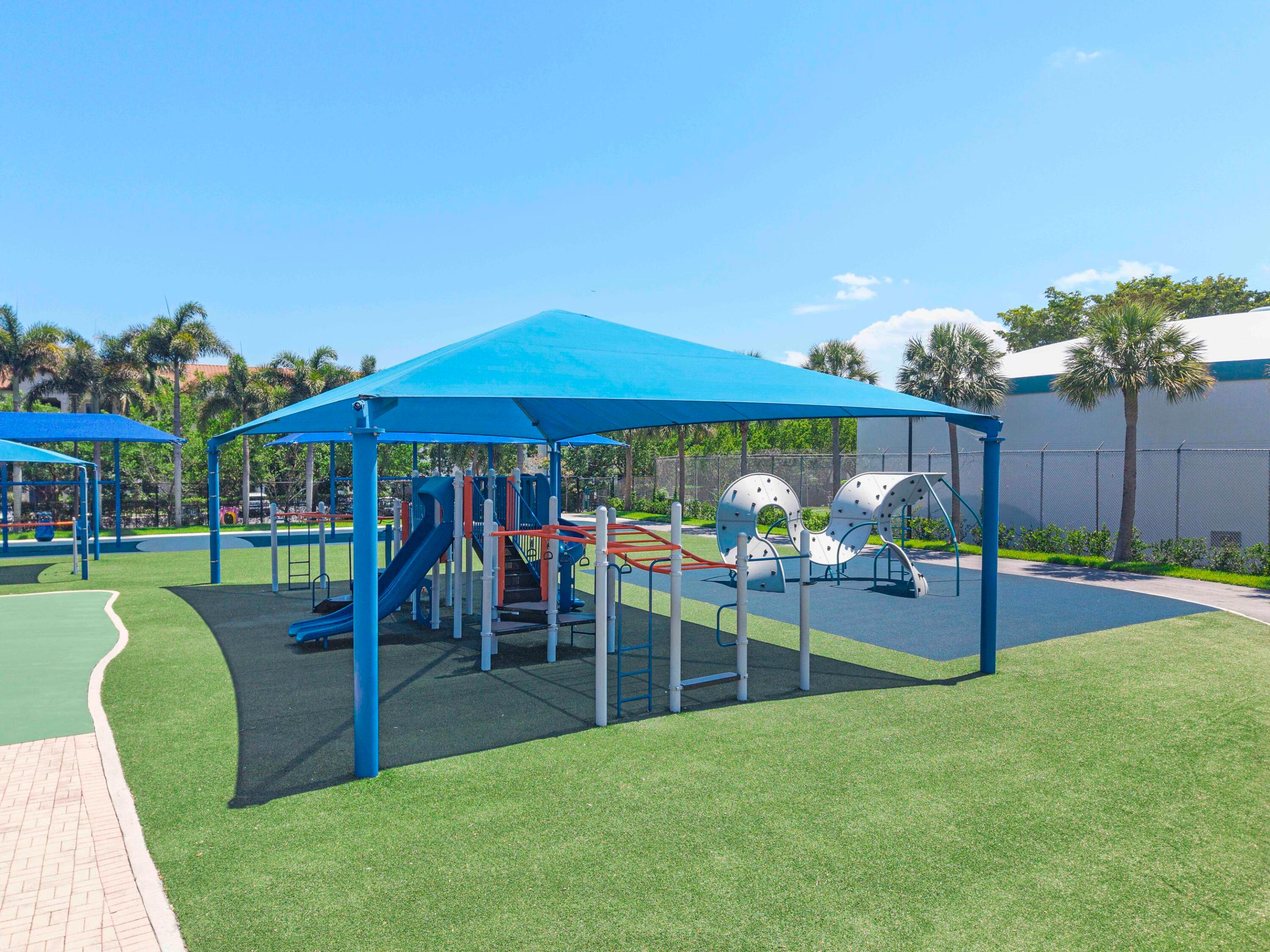 5828 CORAL LAKE #304, Margate FL 33063