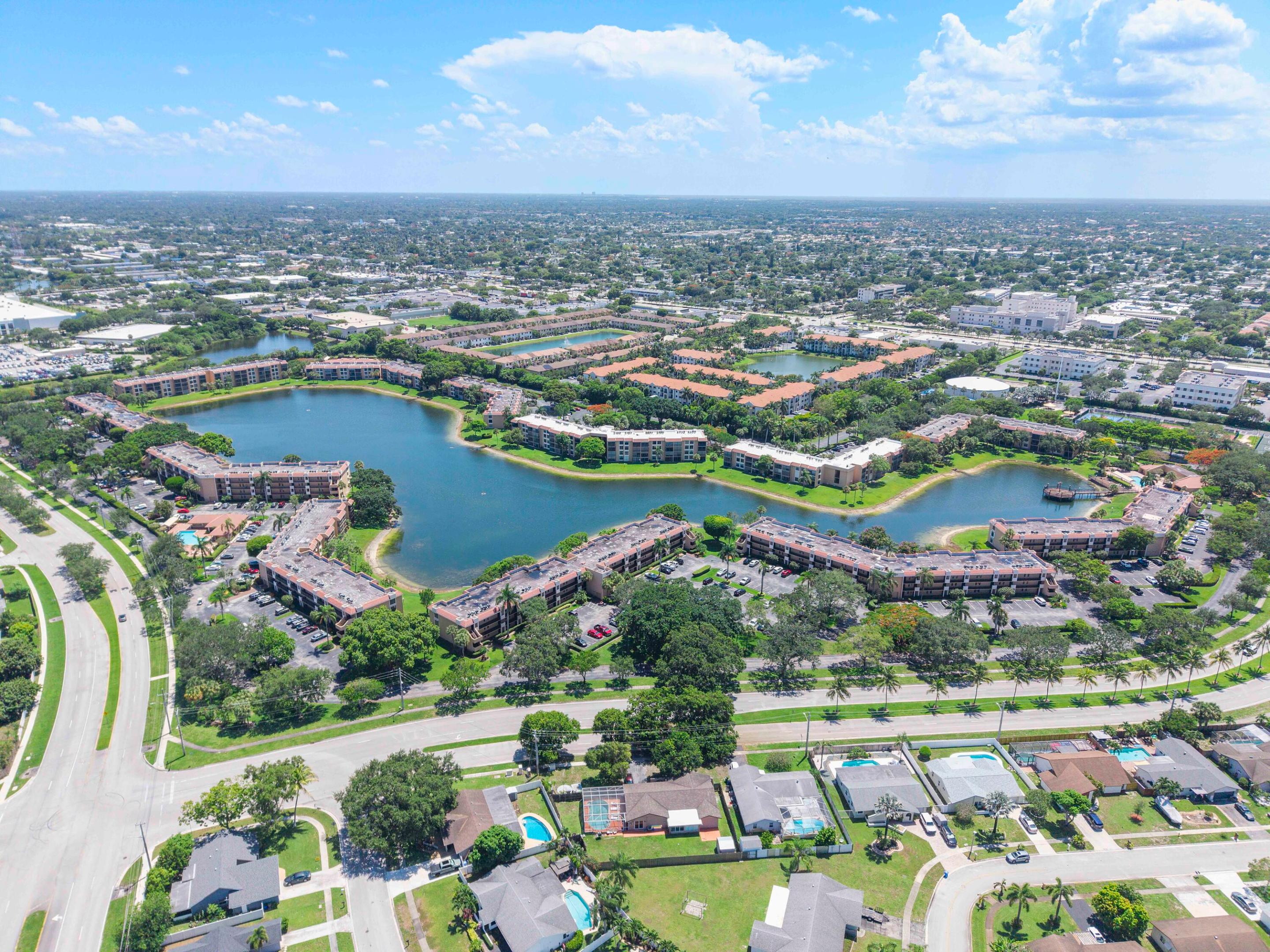 5828 CORAL LAKE #304, Margate FL 33063