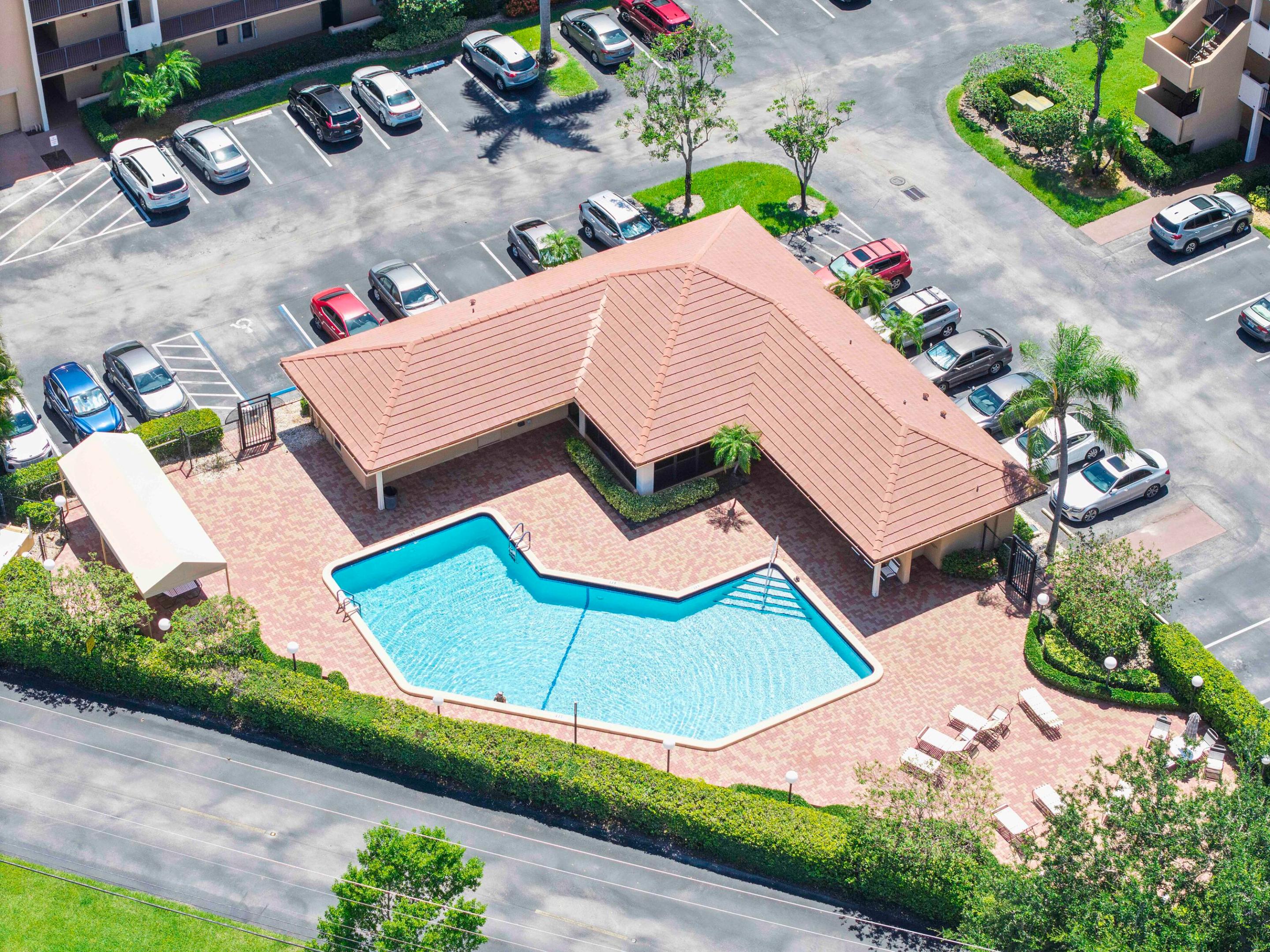 5828 CORAL LAKE #304, Margate FL 33063