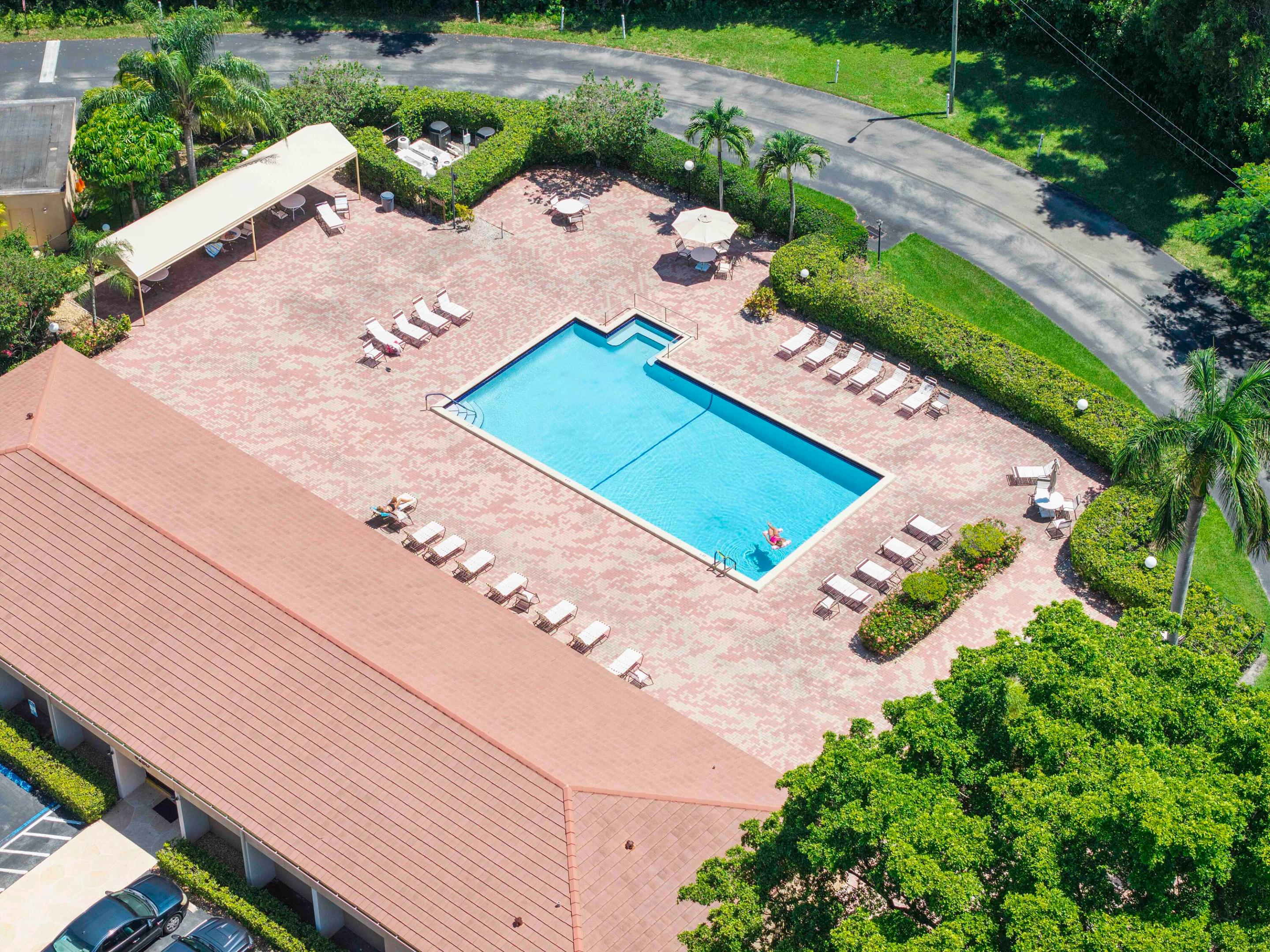 5828 CORAL LAKE #304, Margate FL 33063