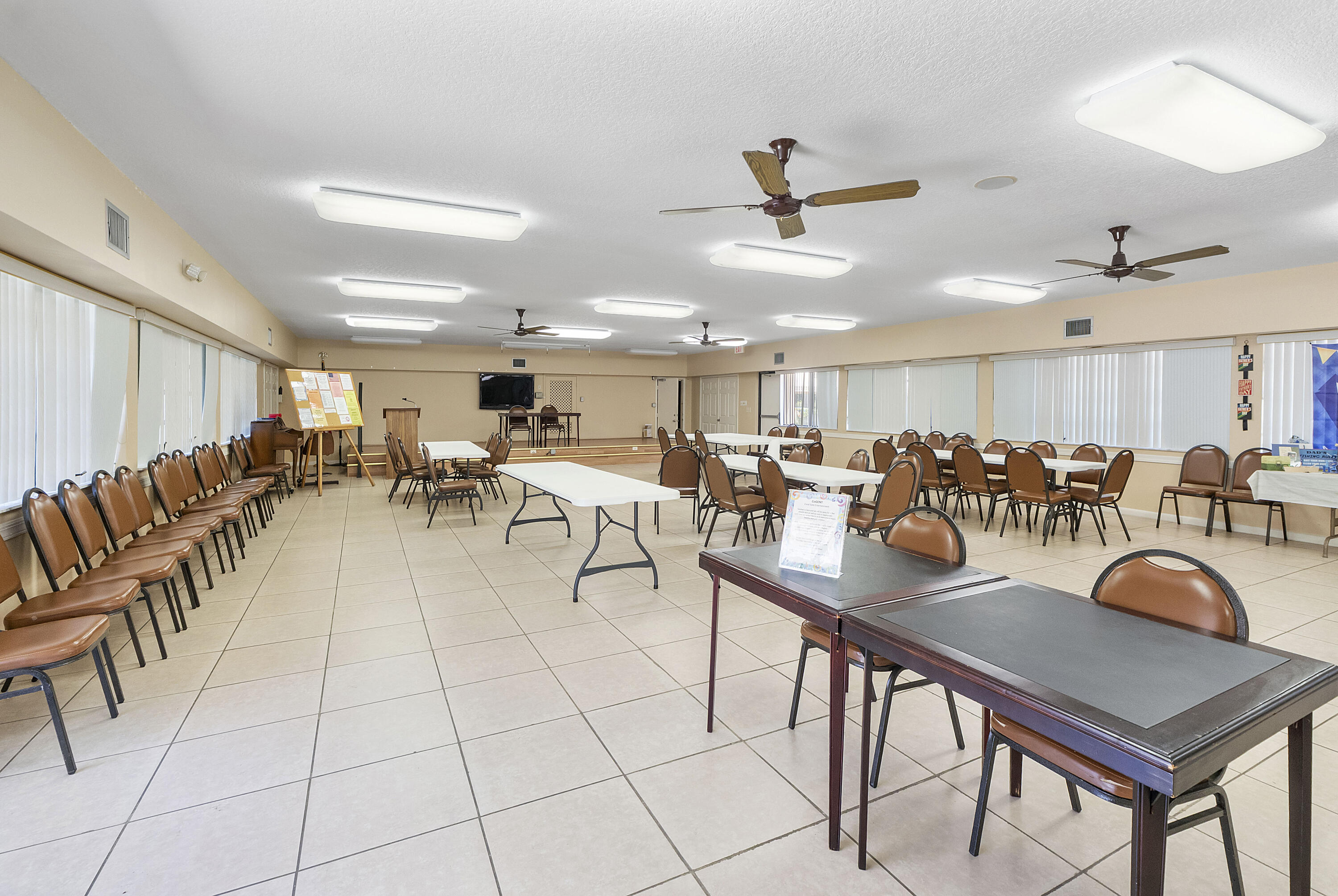 5828 CORAL LAKE #304, Margate FL 33063