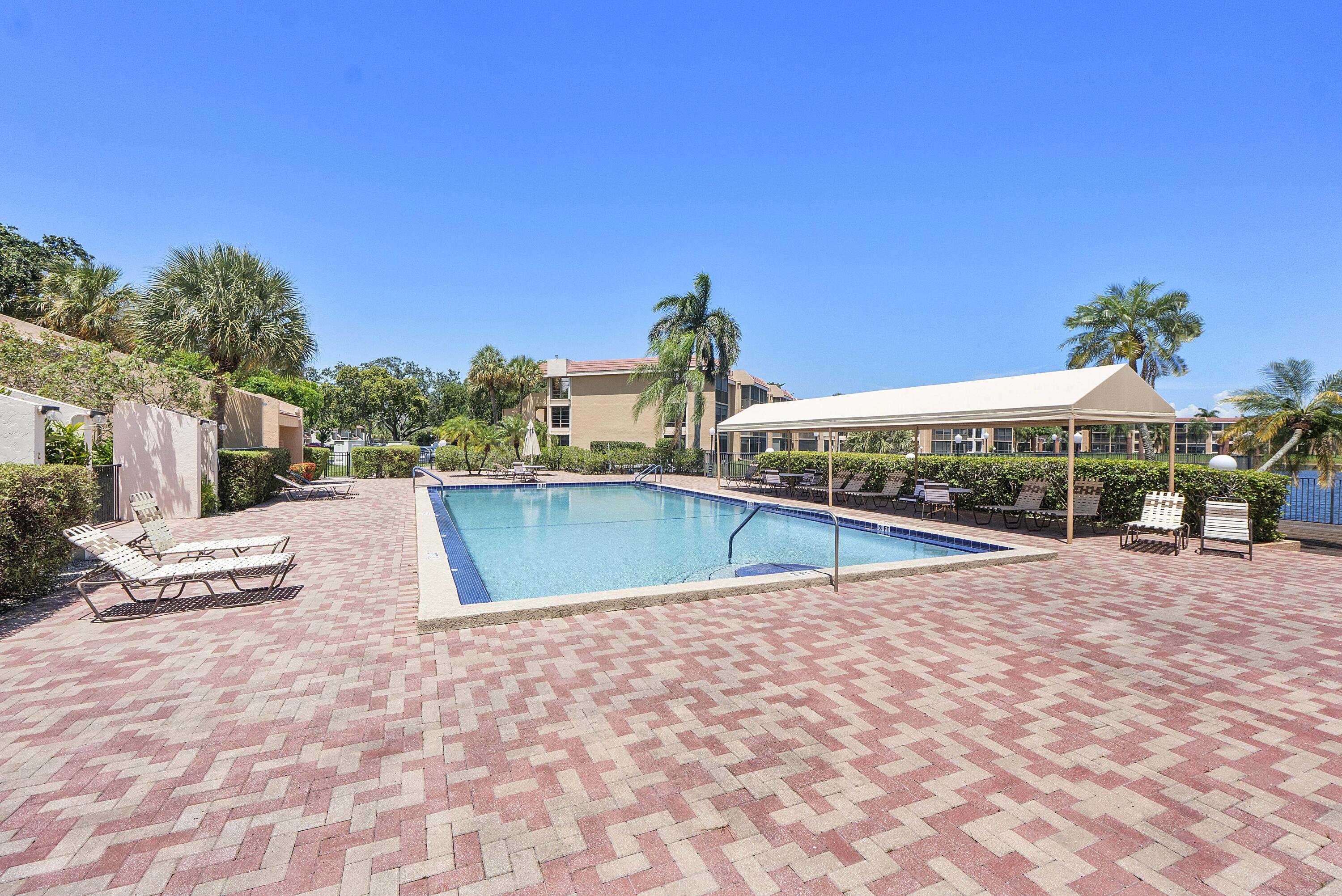 5828 CORAL LAKE #304, Margate FL 33063