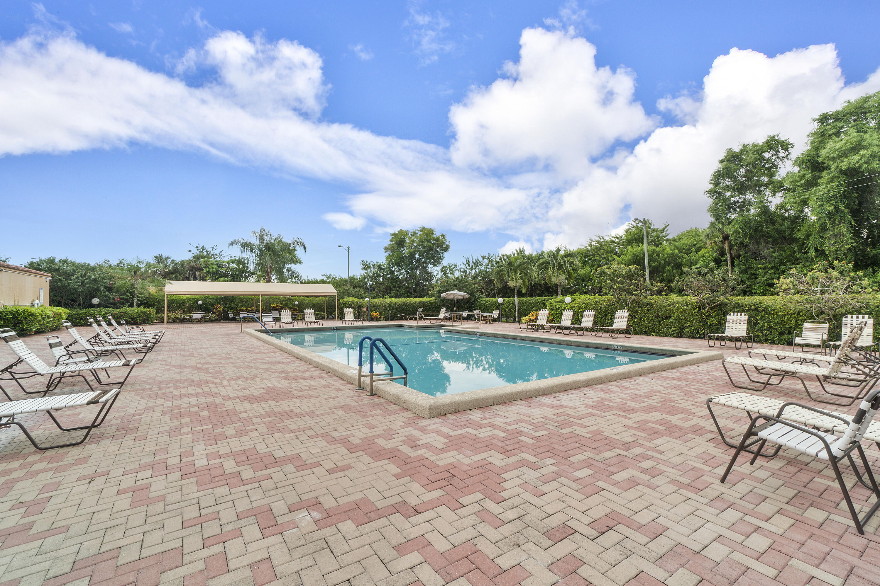 5828 CORAL LAKE #304, Margate FL 33063