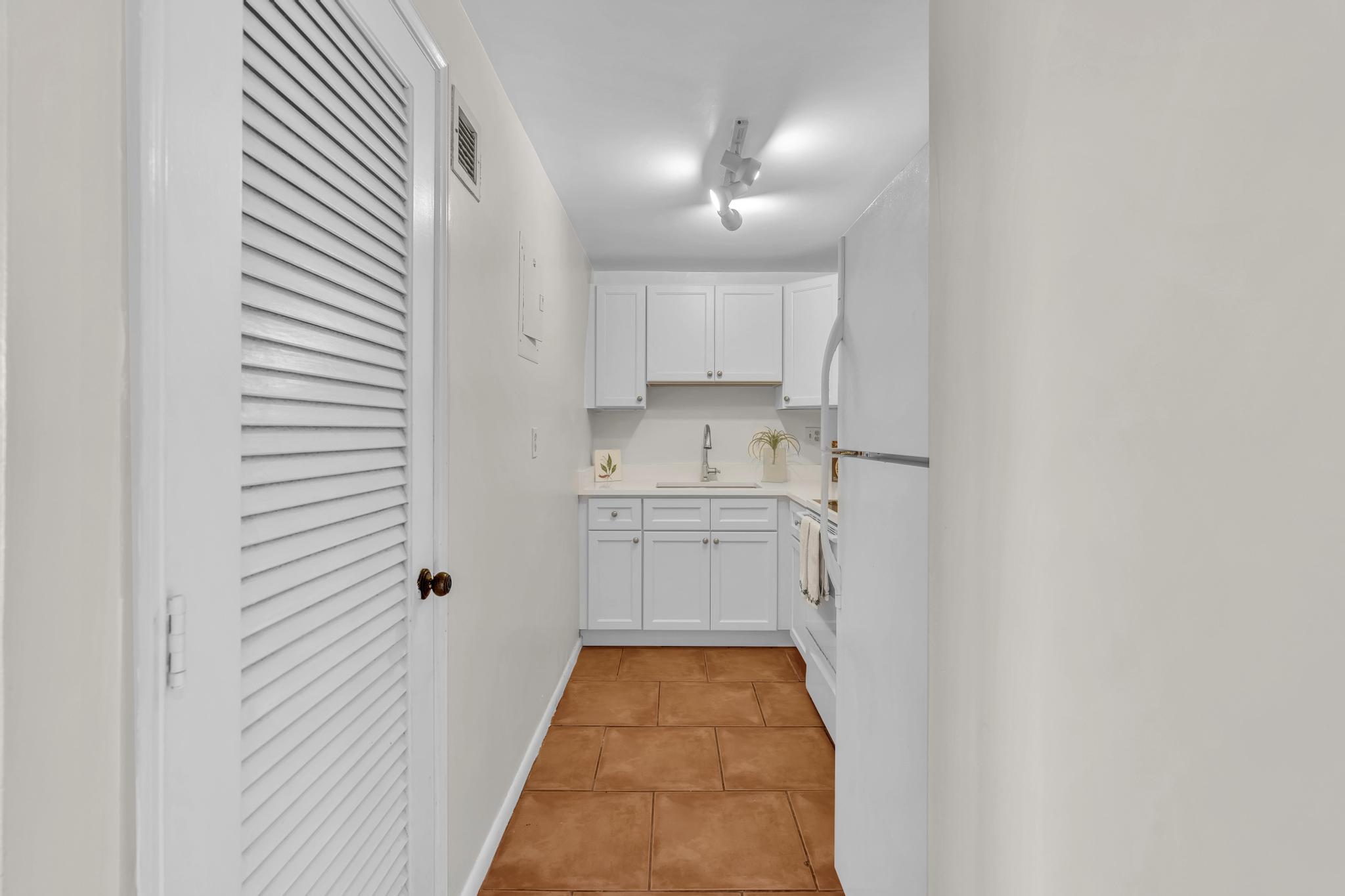 900 NE 18TH #803, Fort Lauderdale FL 33304