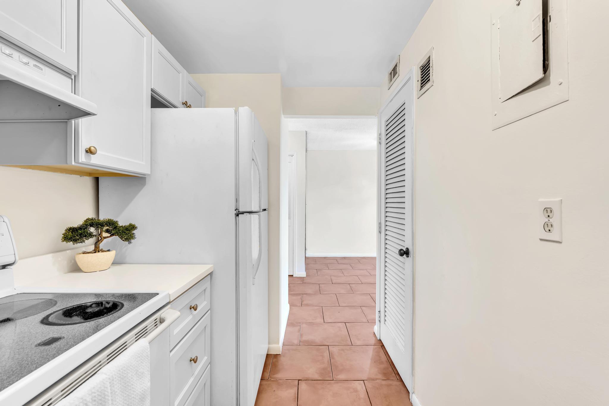 900 NE 18TH #803, Fort Lauderdale FL 33304