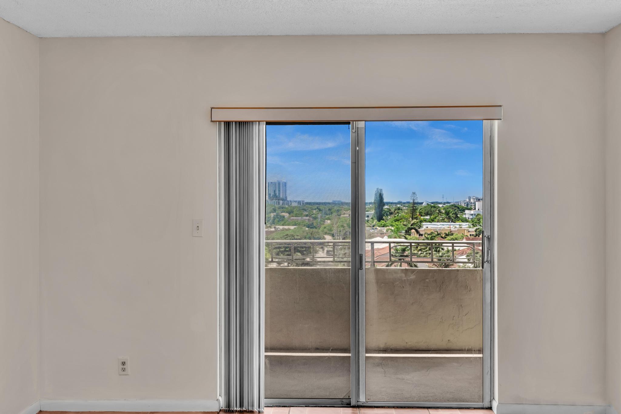900 NE 18TH #803, Fort Lauderdale FL 33304