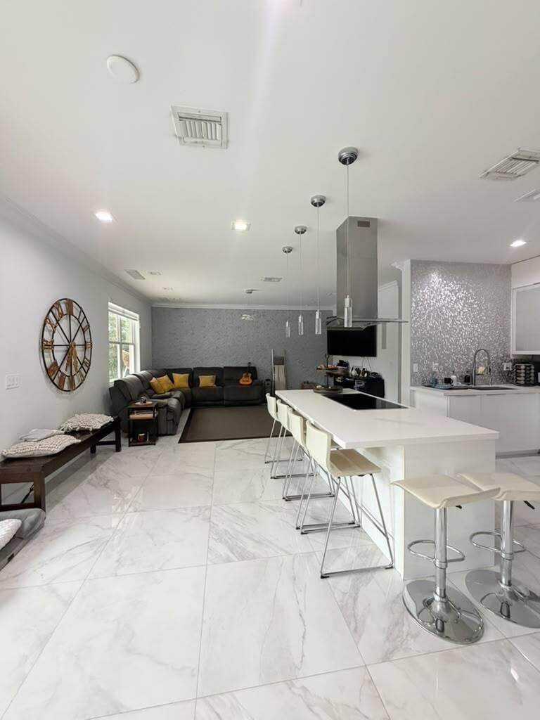 4251 E SENECA, Weston FL 33332