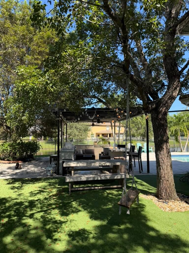 4251 E SENECA, Weston FL 33332